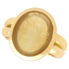 Antique George III Hardstone and 18k Yellow Gold Intaglio Ring (1811)