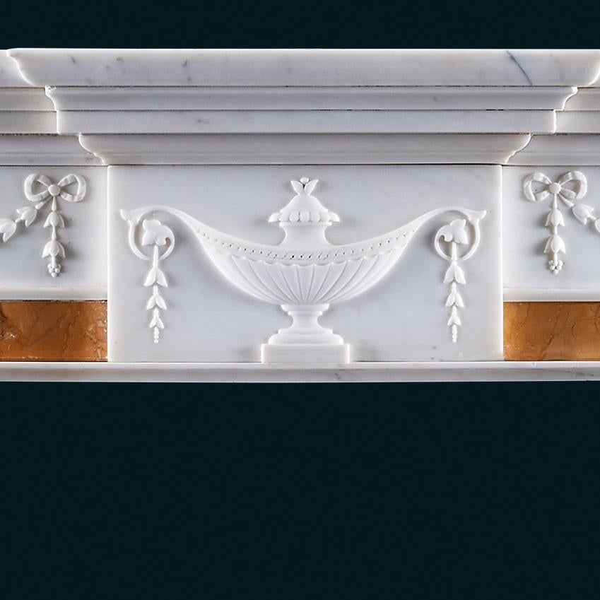 Antique George III Irish Neoclassical Fireplace Mantel In Good Condition In London, GB