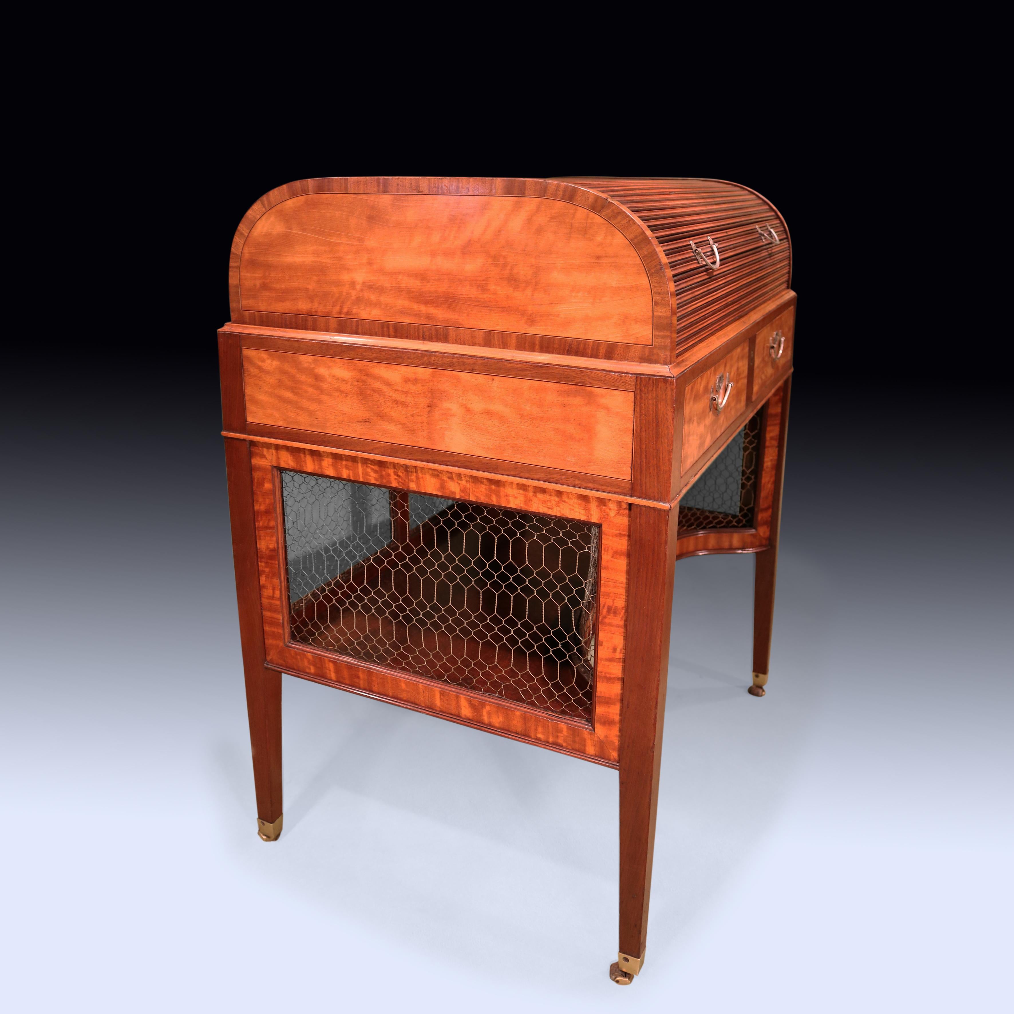 Antiguo escritorio Jorge III de caoba y madera satinada Inglés en venta