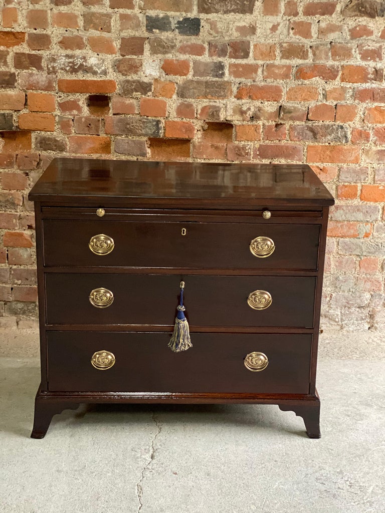 Antique III Mahogany Bachelor’s Chest of Drawers 19th Century