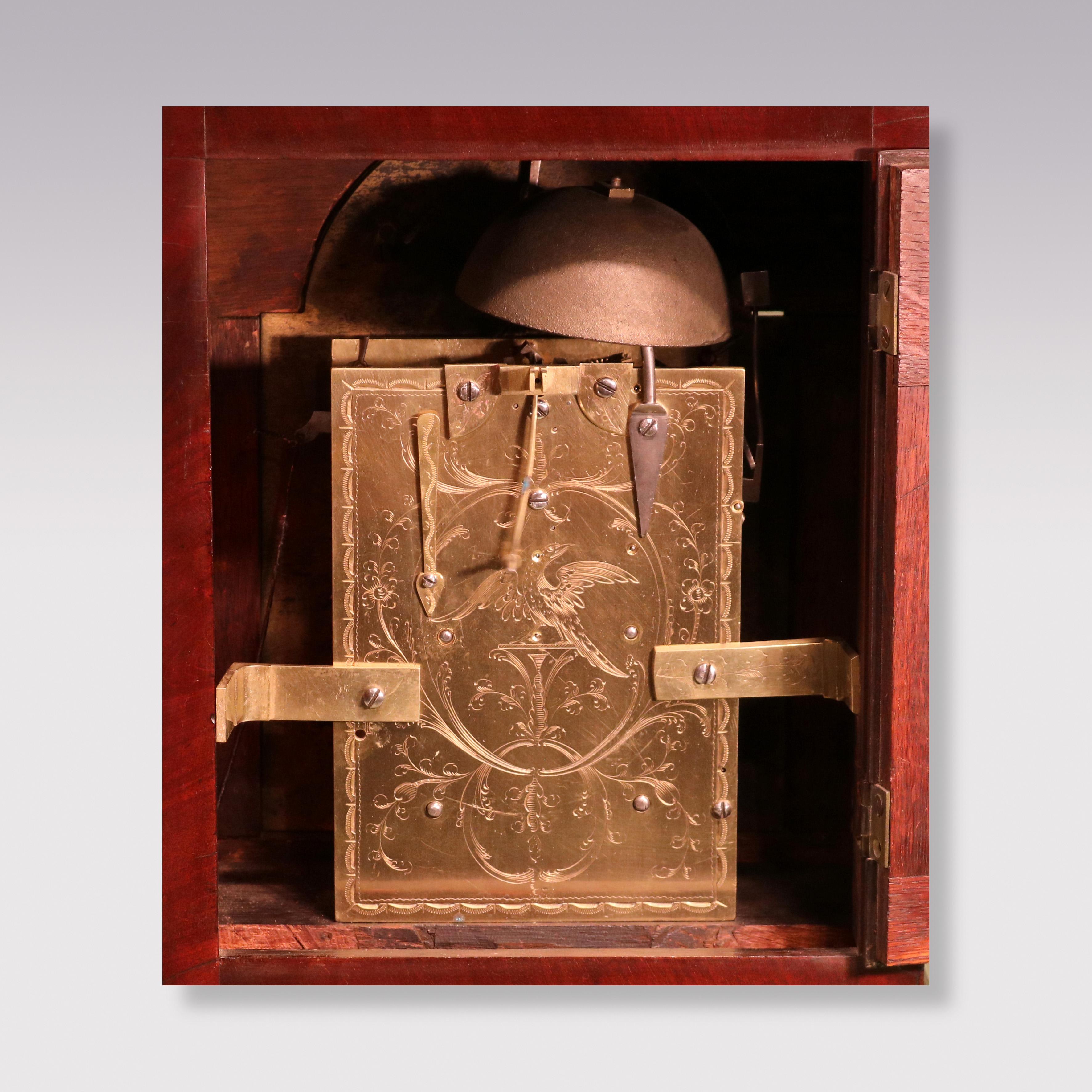 Ancienne horloge à support en acajou de George III Bon état - En vente à London, GB