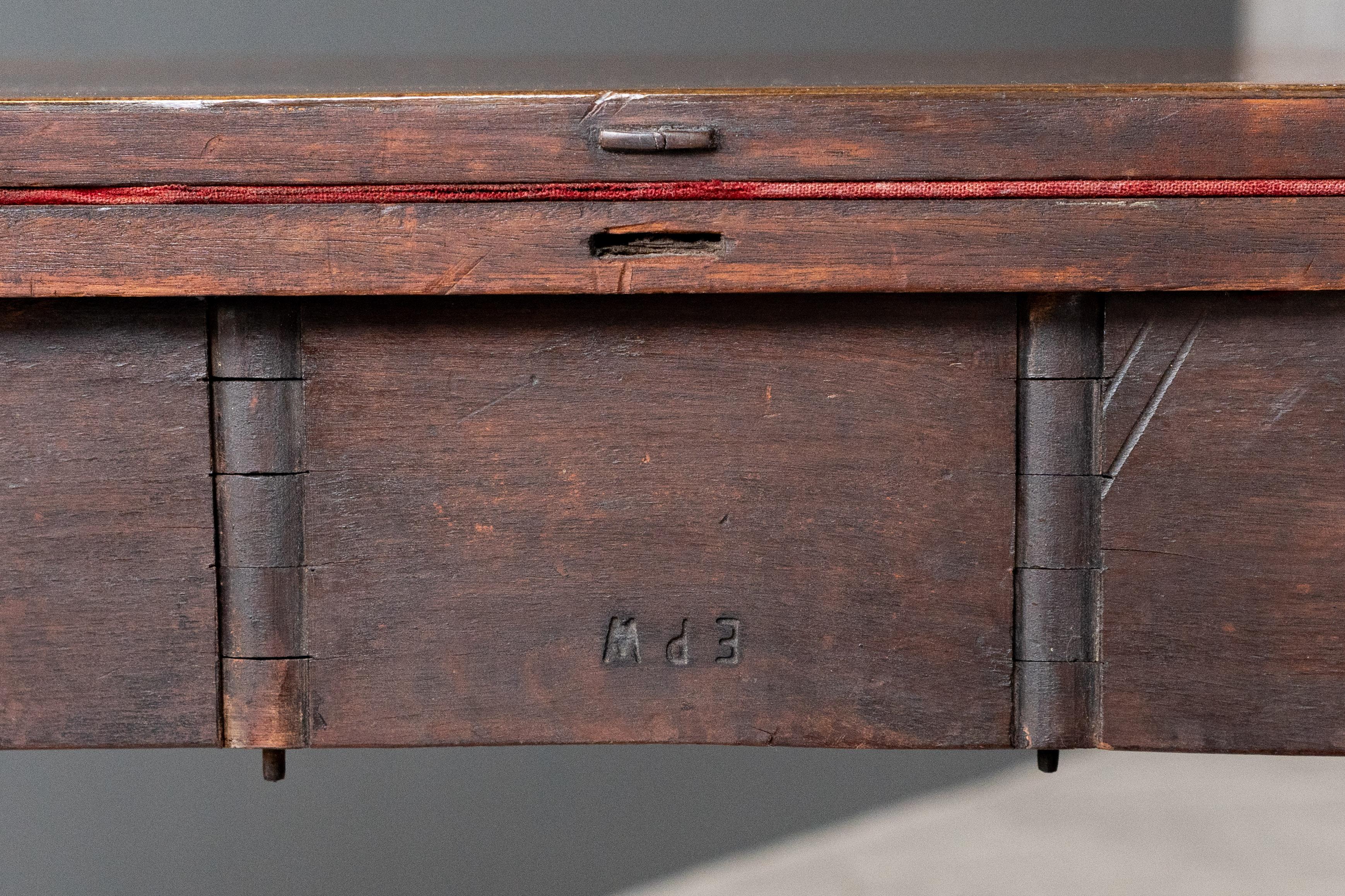Ancienne table à cartes en acajou George III en vente 8