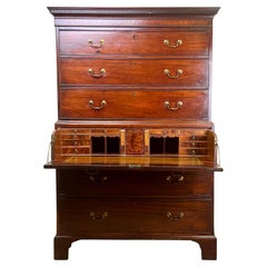 Ancienne commode en acajou George III avec secrétaire de maître d'hôtel c.. Fin du 18ème