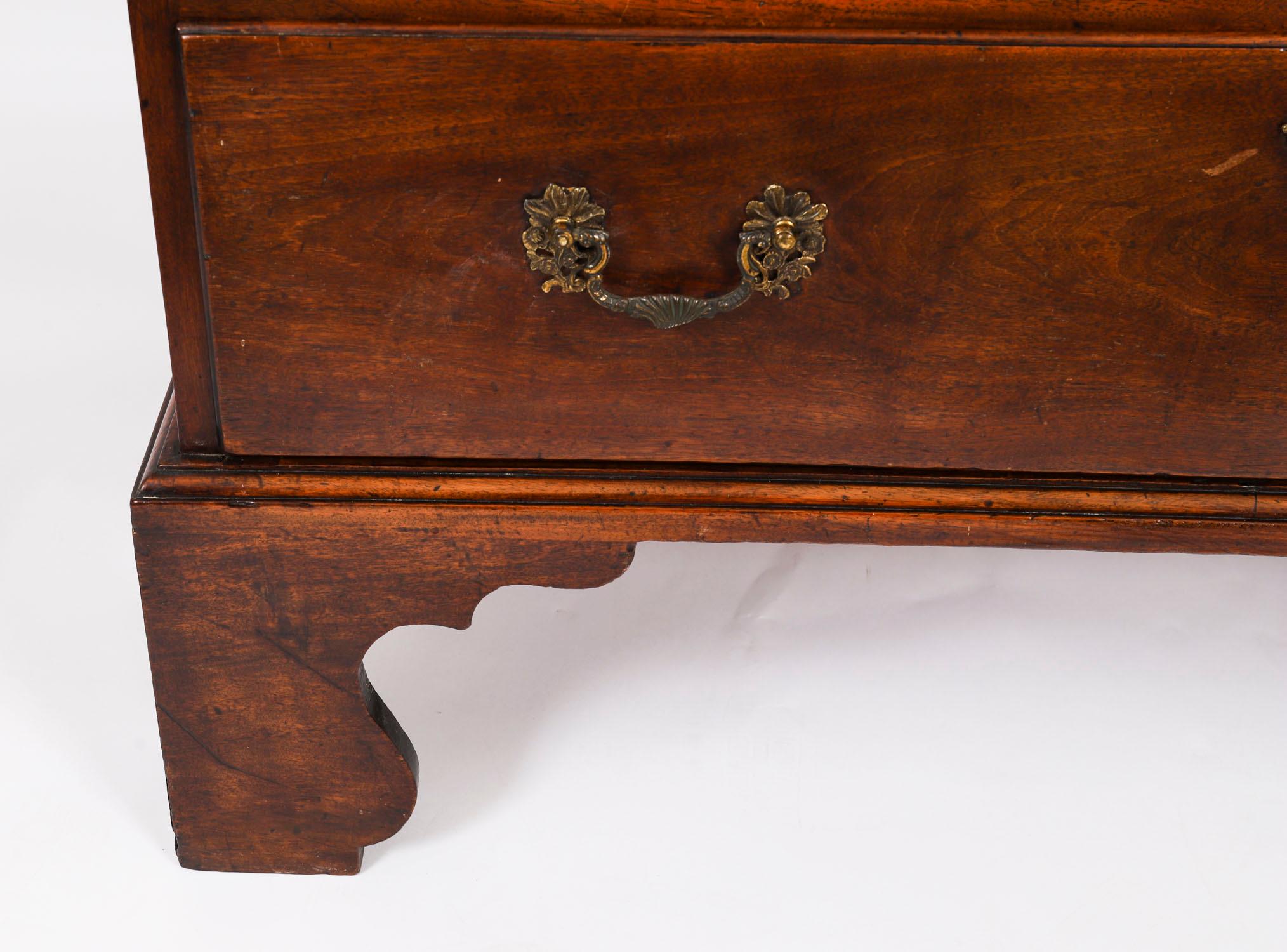 Antico cassettone in mogano di Giorgio III Secretaire XVIII secolo in vendita 4