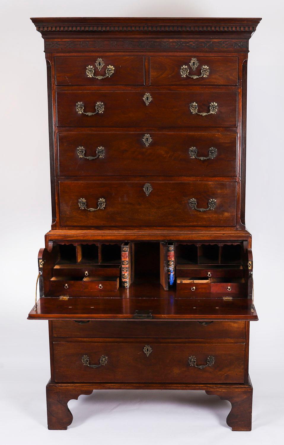 Antico cassettone in mogano di Giorgio III Secretaire XVIII secolo in vendita 5