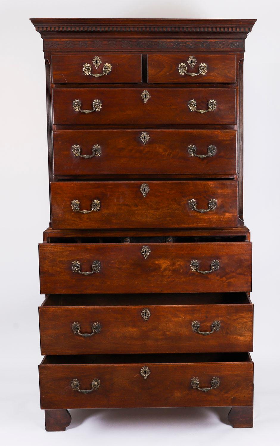 Antico cassettone in mogano di Giorgio III Secretaire XVIII secolo in vendita 7