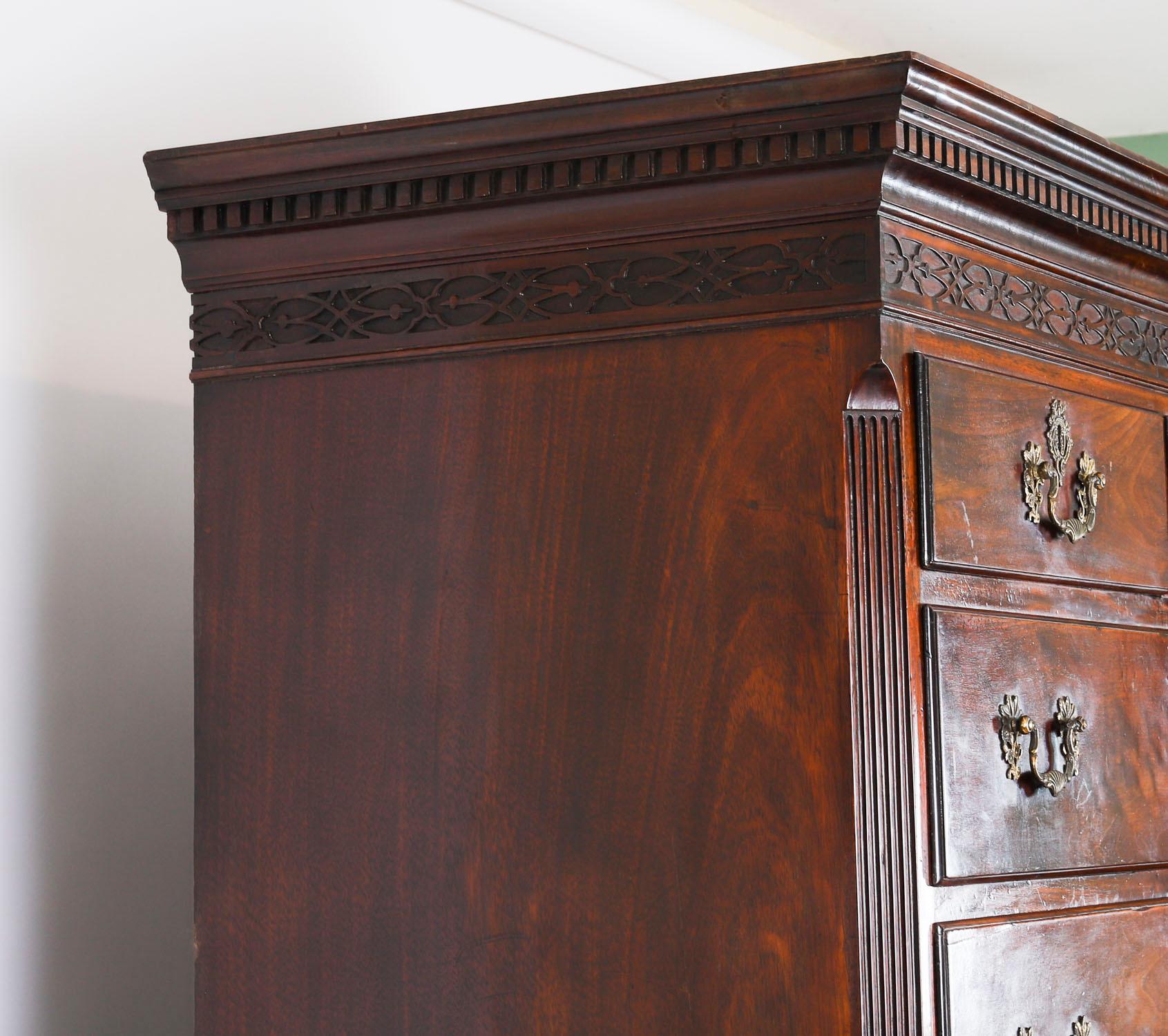 Antico cassettone in mogano di Giorgio III Secretaire XVIII secolo in vendita 9