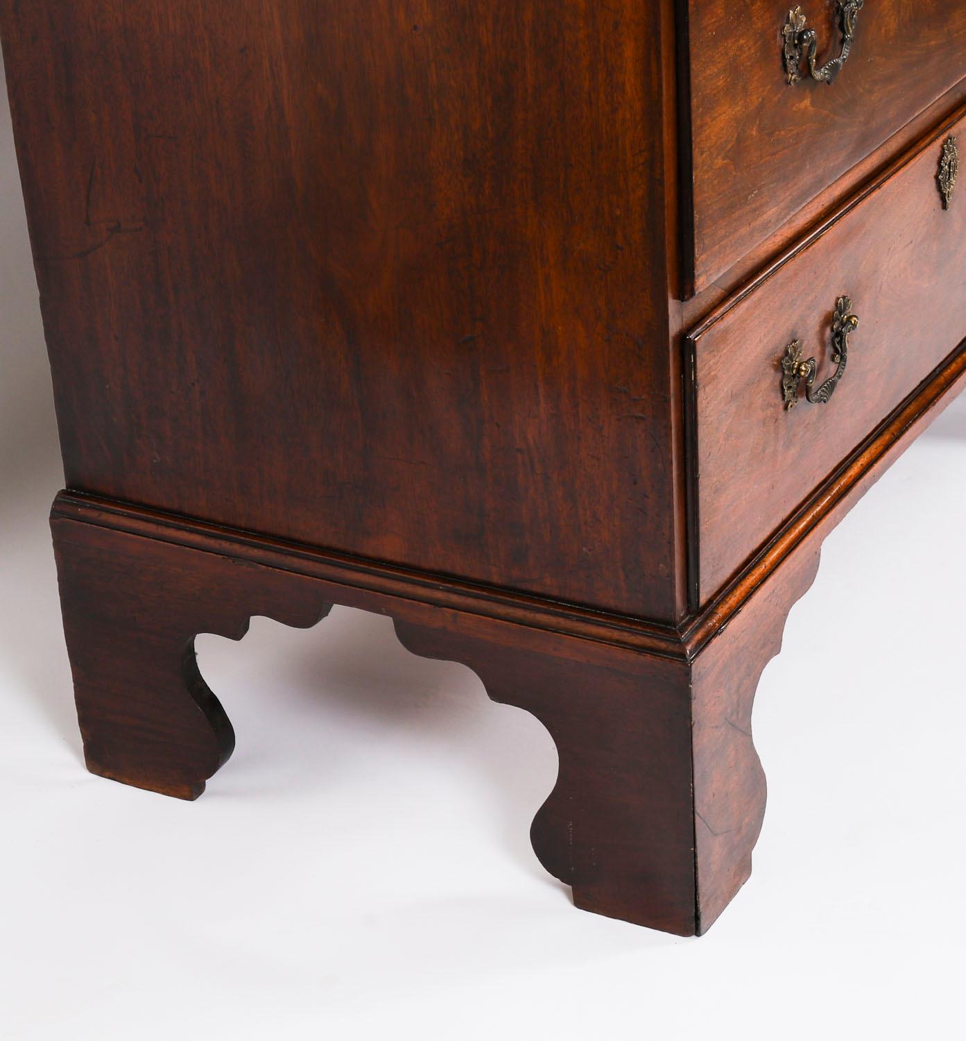 Antico cassettone in mogano di Giorgio III Secretaire XVIII secolo in vendita 11
