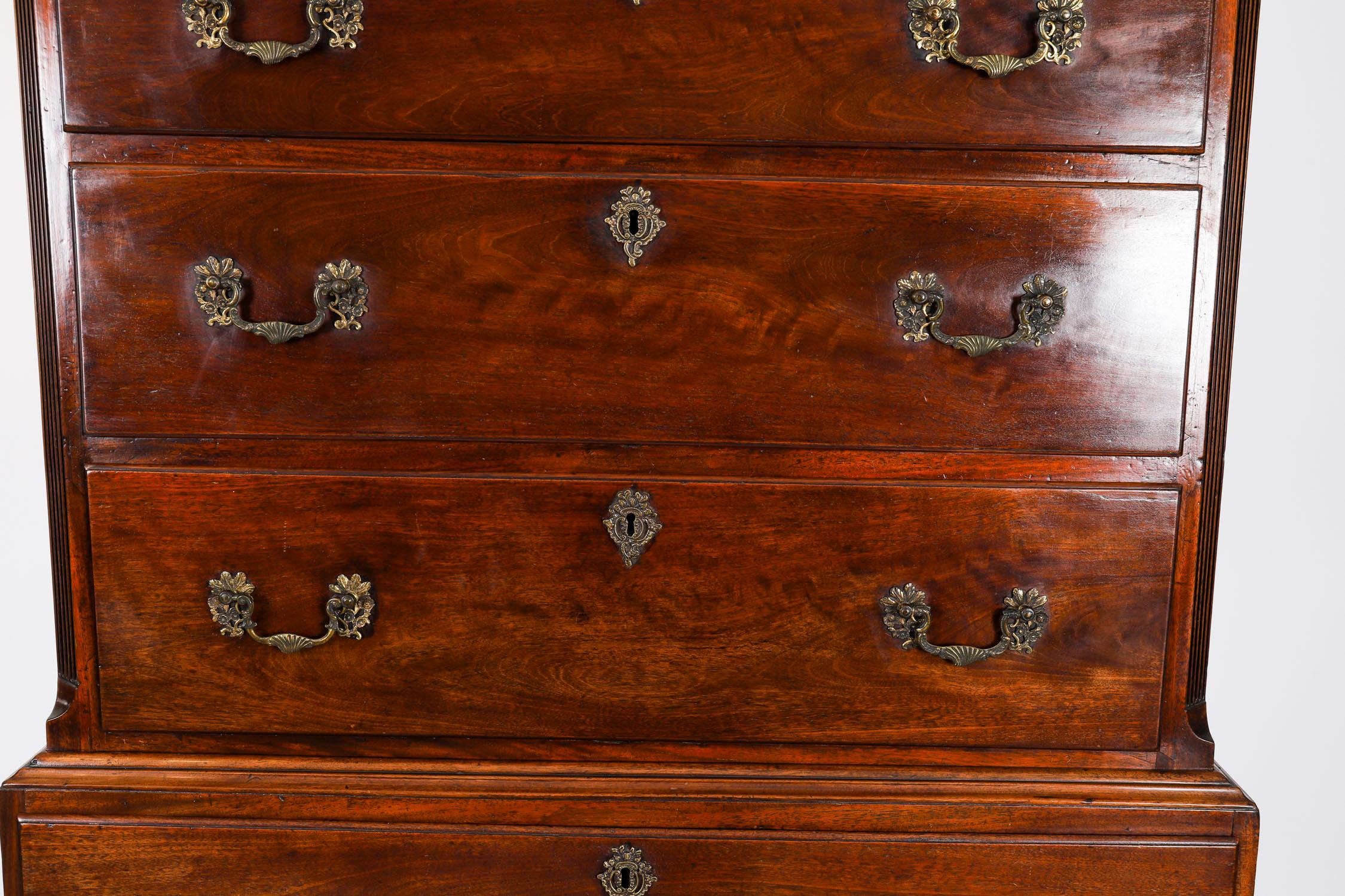 Mogano Antico cassettone in mogano di Giorgio III Secretaire XVIII secolo in vendita