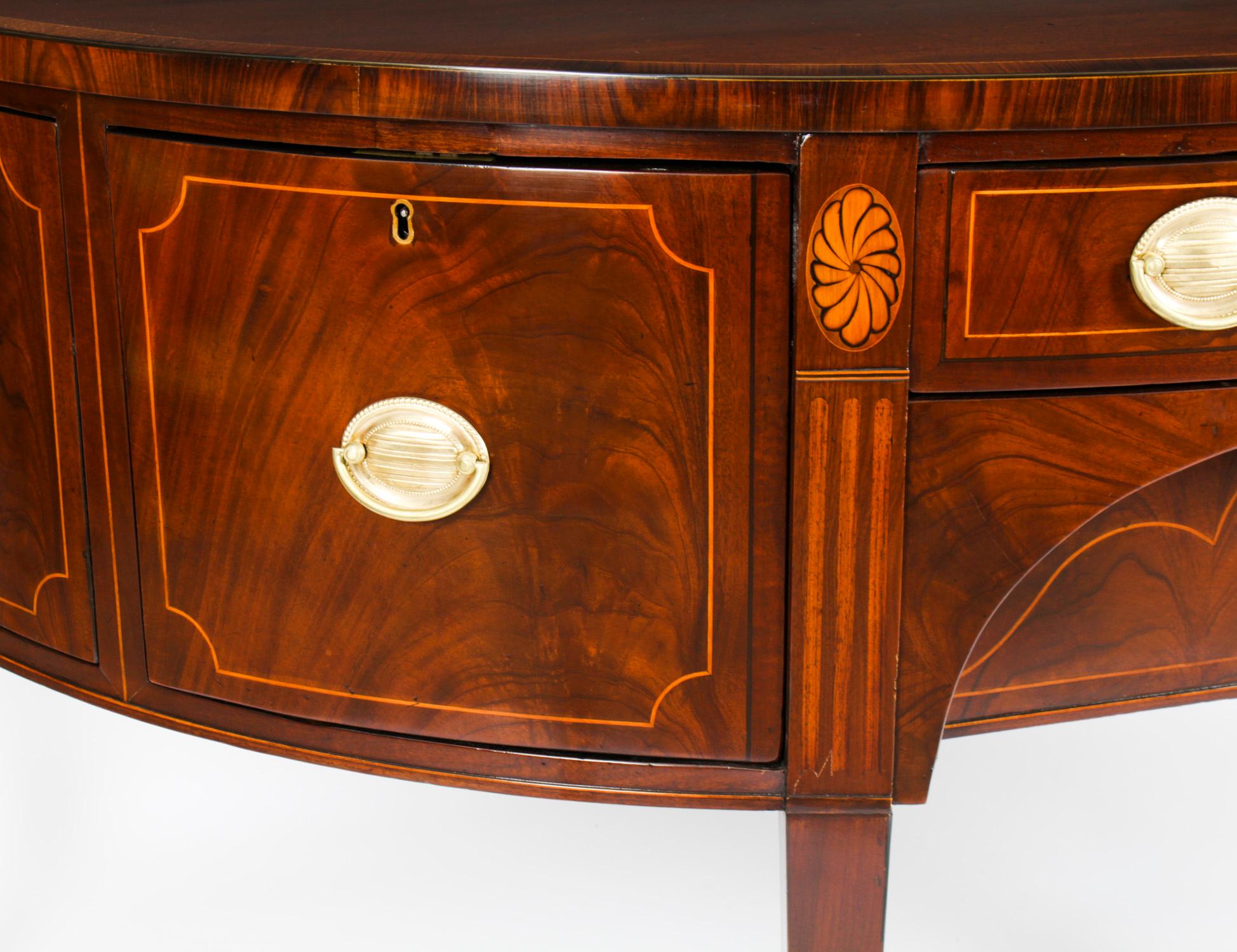 Late 18th Century Antique George III Demi Lune Sideboard 18th Century