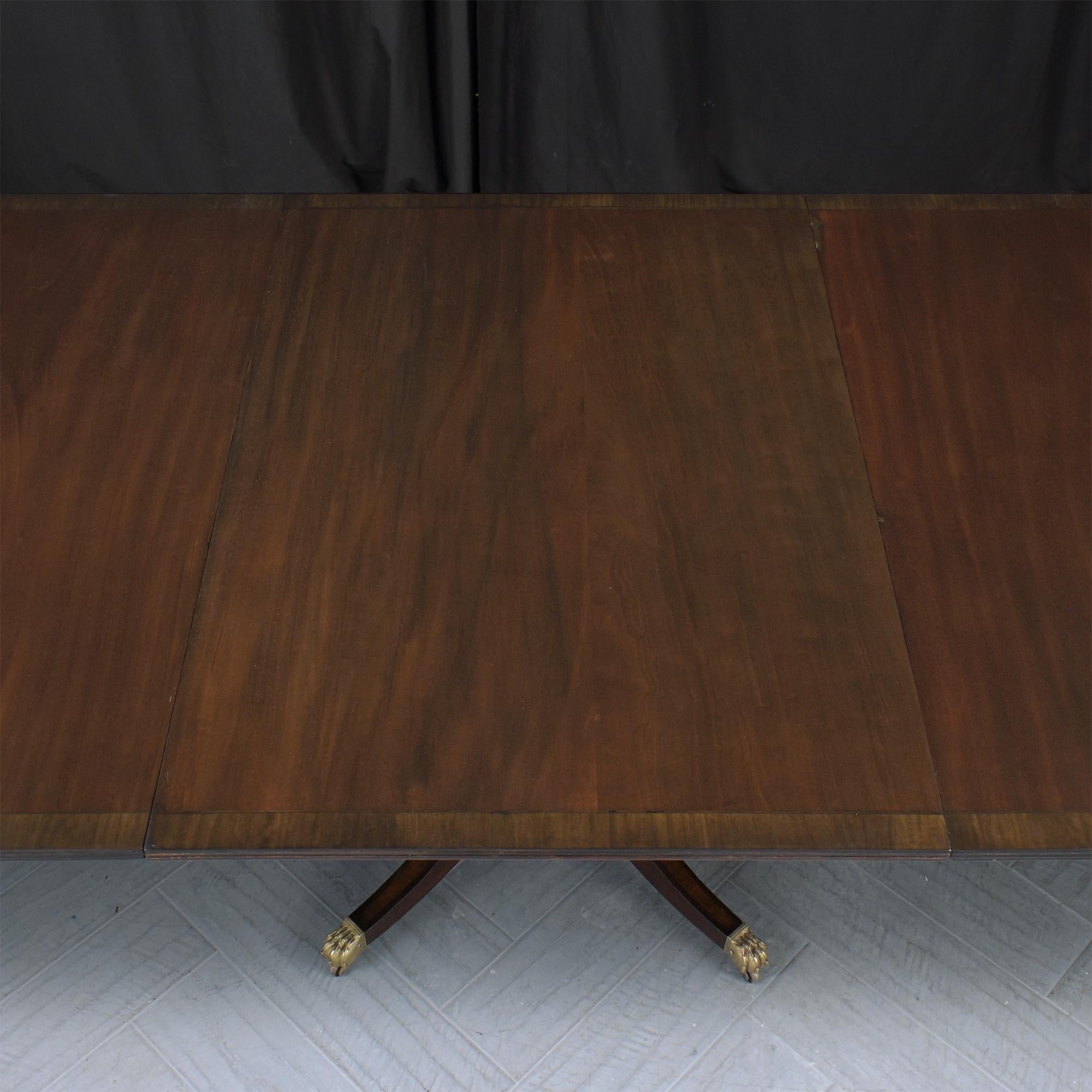 19th Century Restored 1890s George III Mahogany Dining Table with Extendable Leaves For Sale