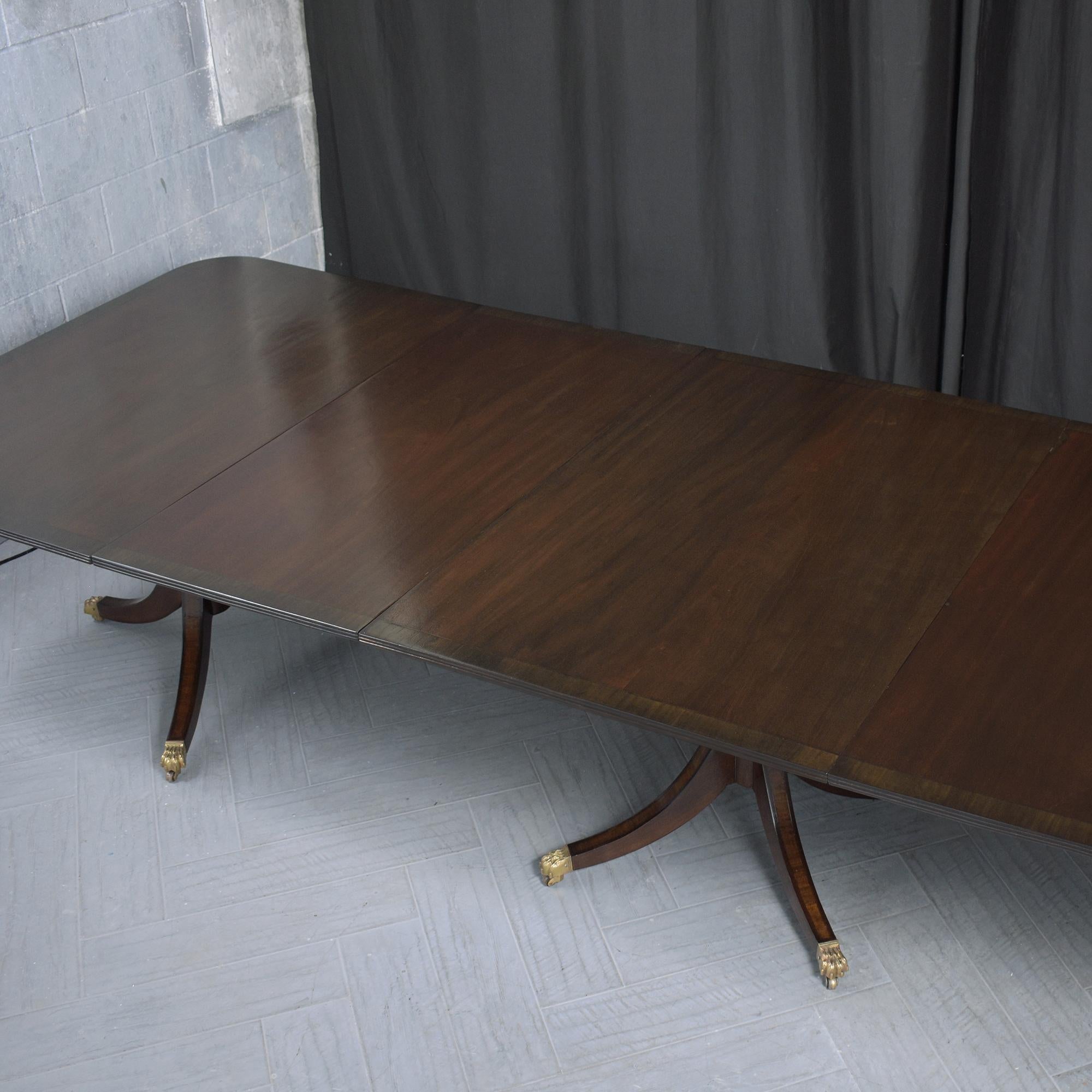 Restored 1890s George III Mahogany Dining Table with Extendable Leaves For Sale 3