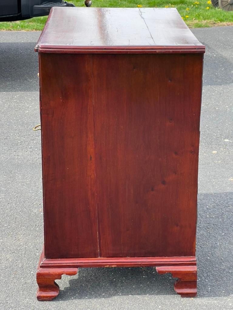 Antique George III Mahogany Kneehole Desk c. Late 18th Century For Sale 1