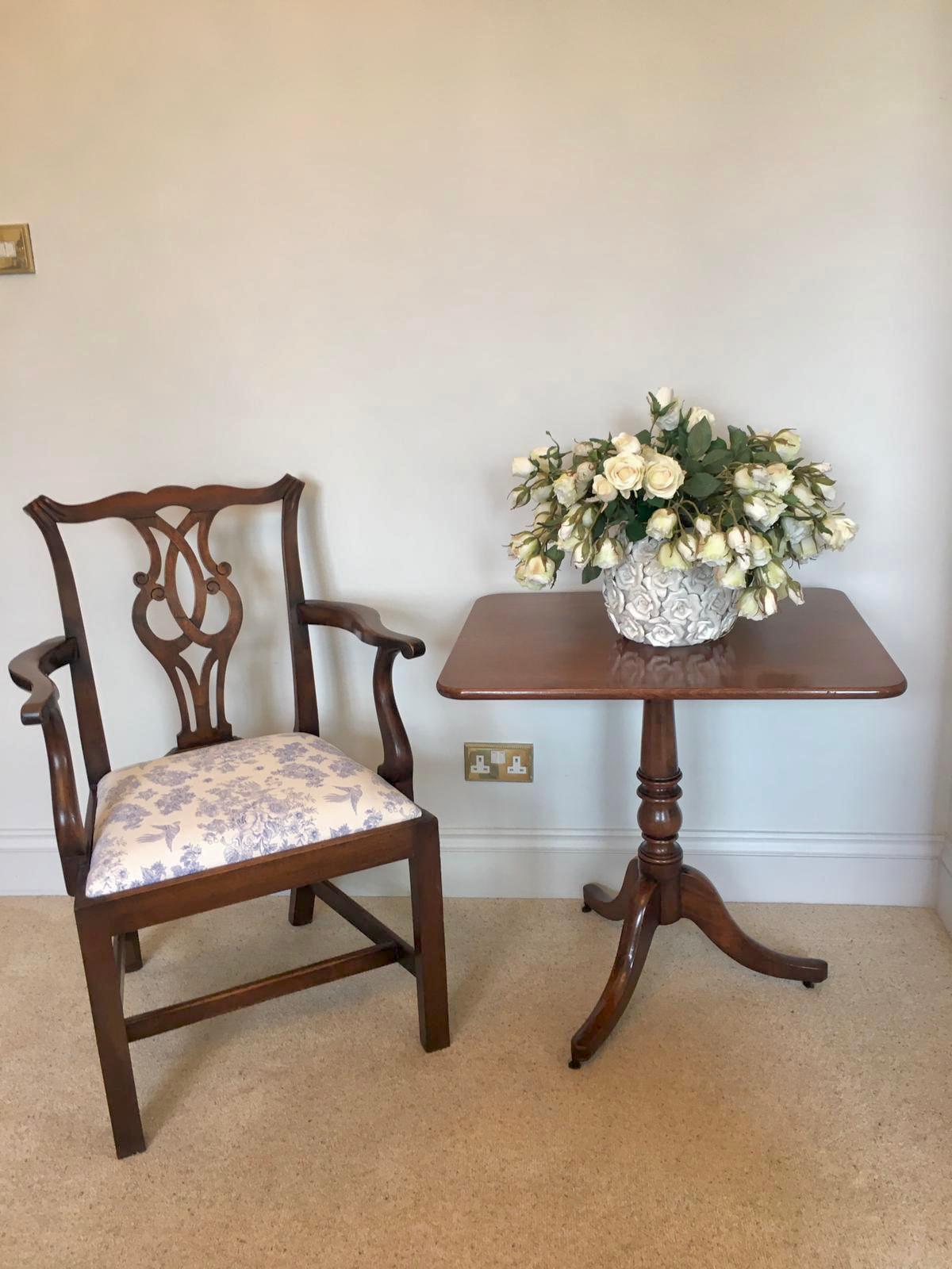 Lampe/table ancienne en acajou de style George III en vente 1