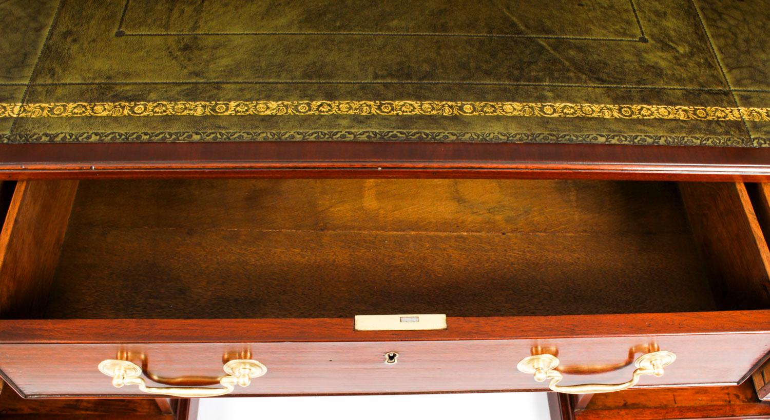 Antique George III Mahogany Partners Pedestal Desk, 18th Century 8