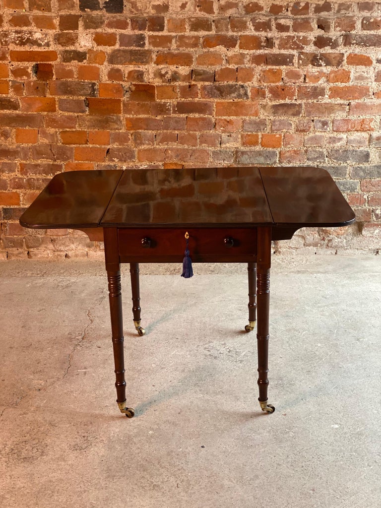Antique George III Mahogany Pembroke Table, 19th Century, circa 1820 In Good Condition For Sale In Longdon, Tewkesbury