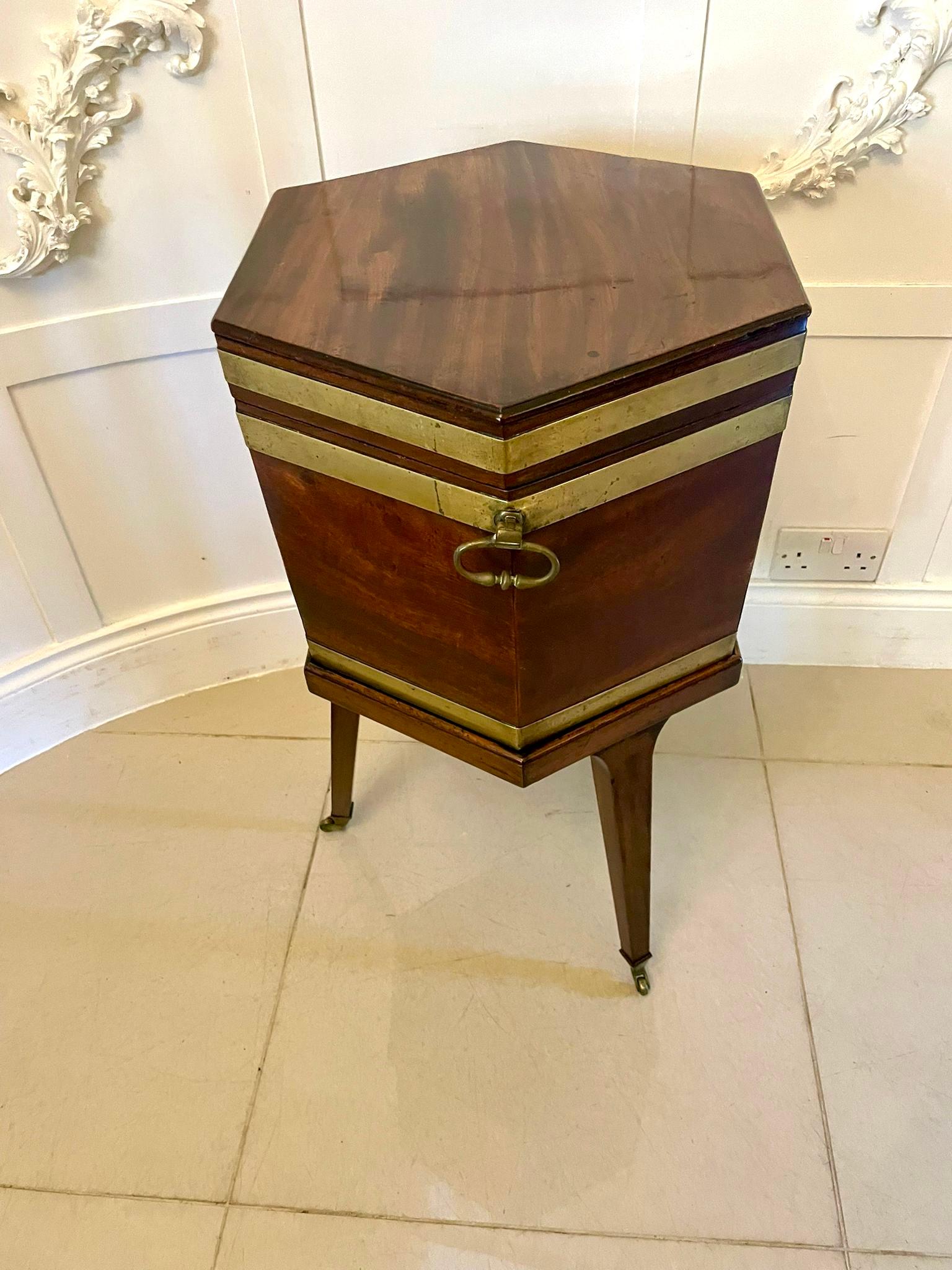 Antiker George III. Mahagoni-Weinkühler/Lampentisch auf Ständer im Angebot 6