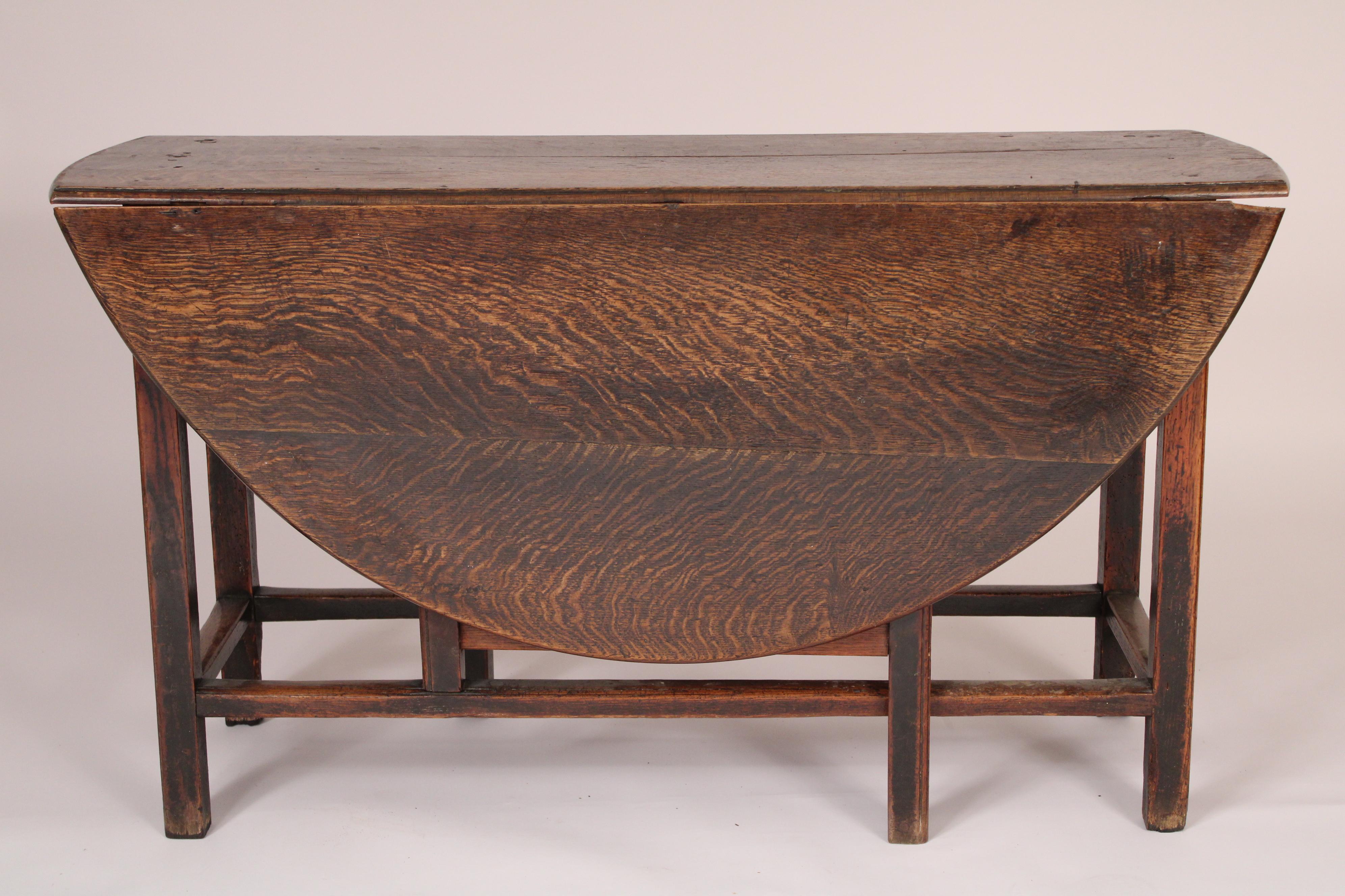 Antique George III Oak Gateleg table For Sale 1