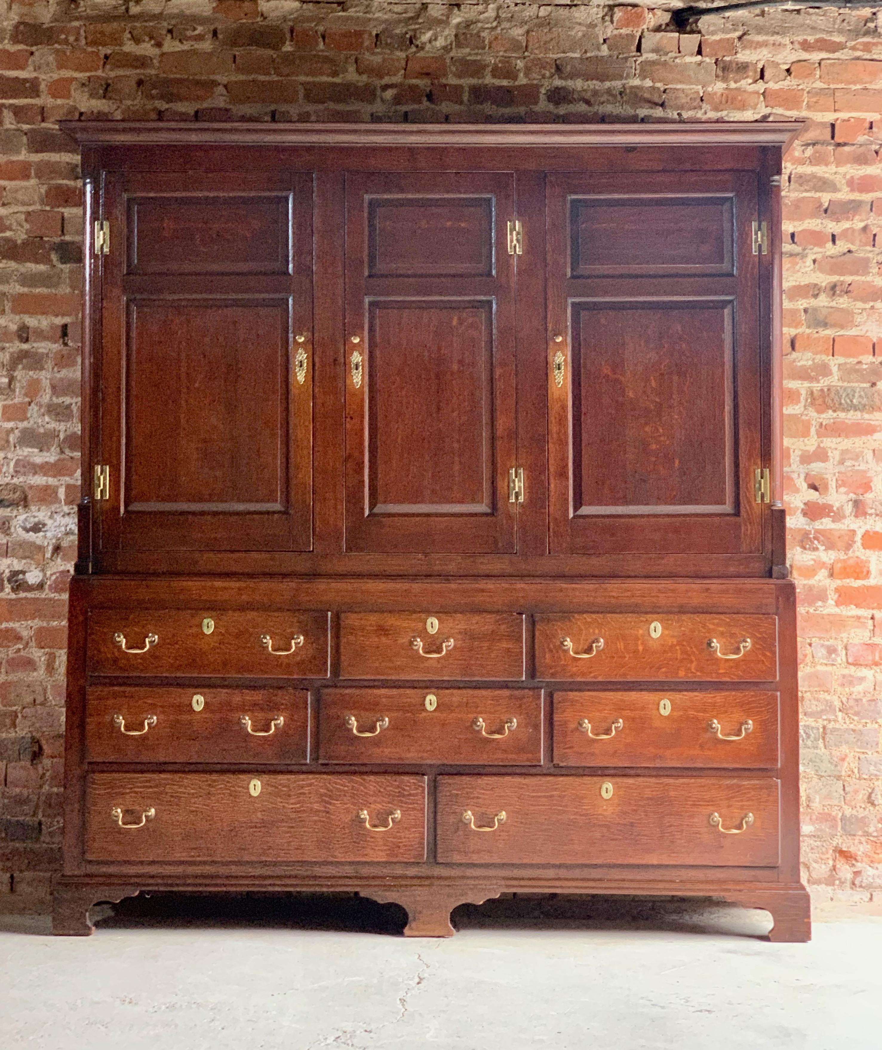 Late 18th Century Antique George III Oak Housekeepers Cupboard, 18th Century, circa 1770