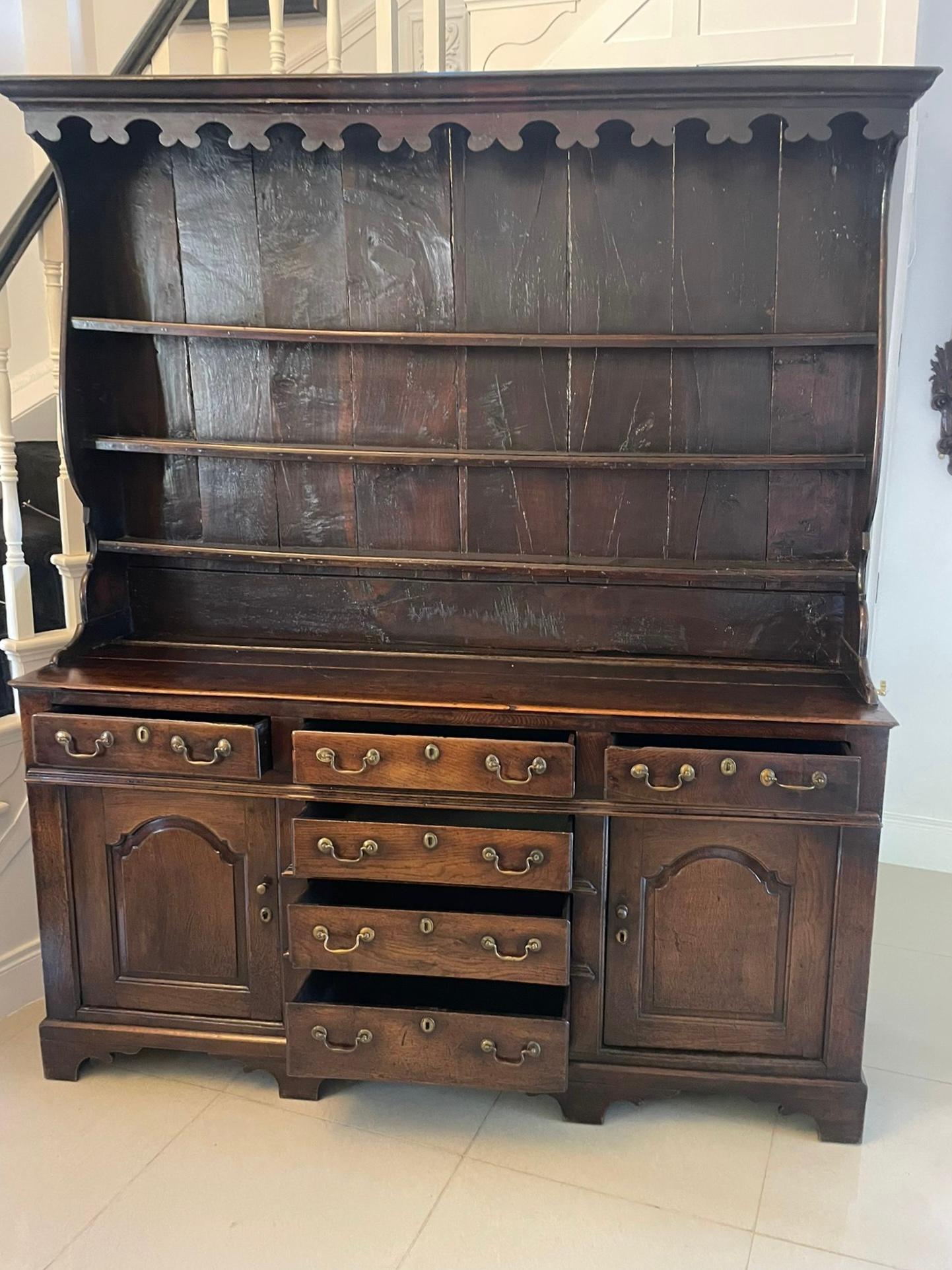 Antique George III Outstanding Quality Oak Welsh Dresser and Original Plate Rack For Sale 3