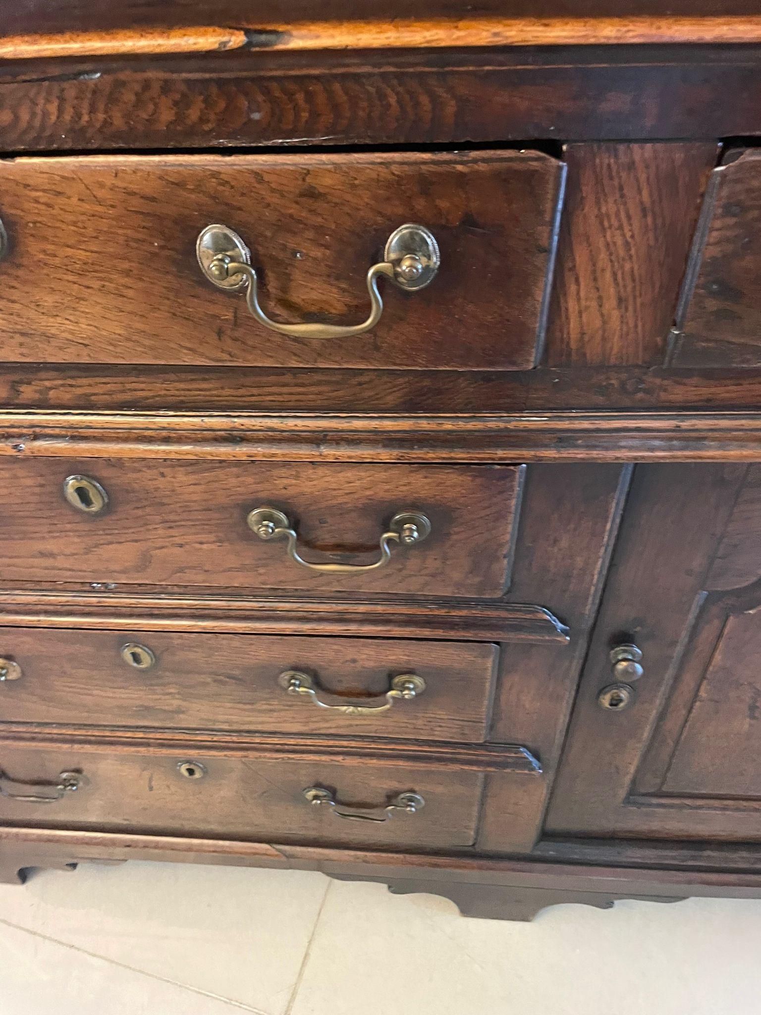 Antique George III Outstanding Quality Oak Welsh Dresser and Original Plate Rack For Sale 11