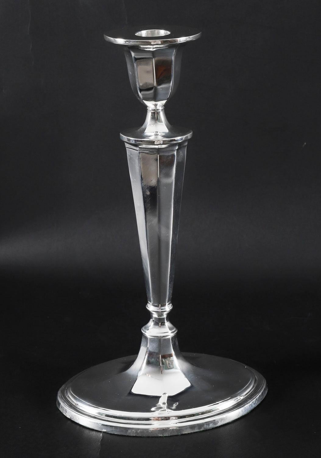 Antique George III Pair Old Sheffield Silver Plated Candlesticks 18th Century In Good Condition For Sale In London, GB