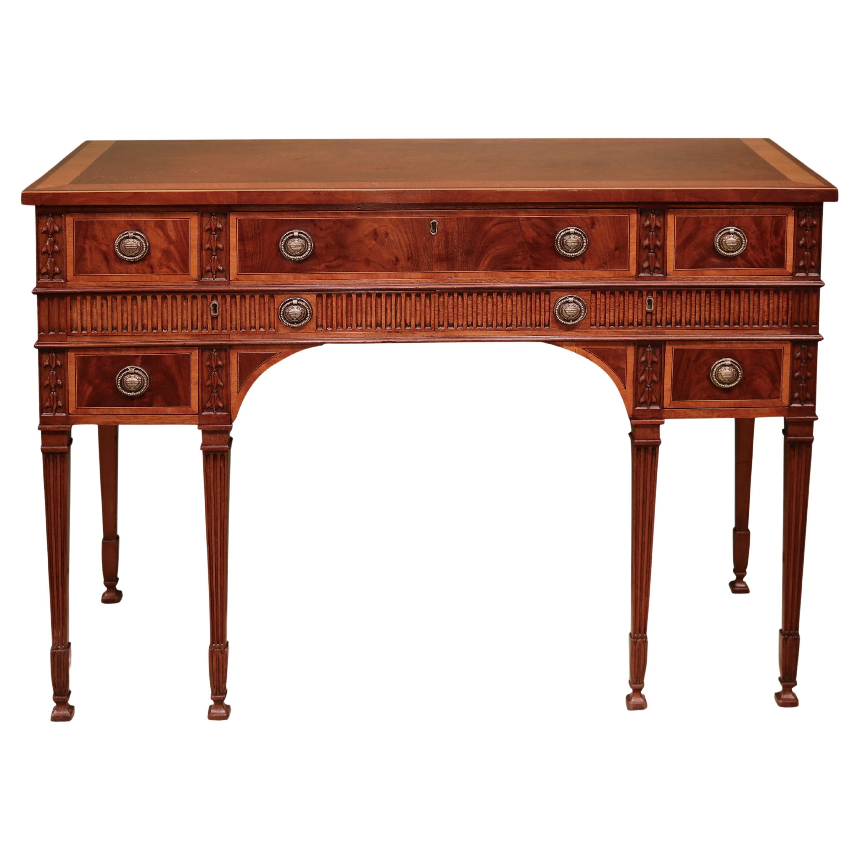 Antique George III period mahogany and satinwood side table For Sale