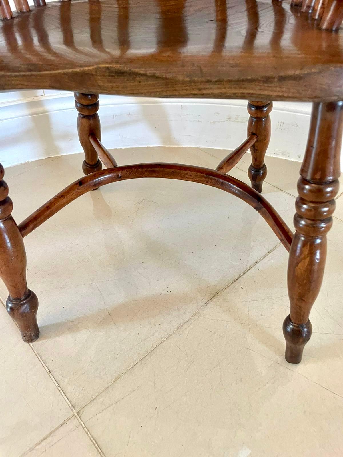  Antique George III Quality Child’s Yew Wood Windsor Chair For Sale 6