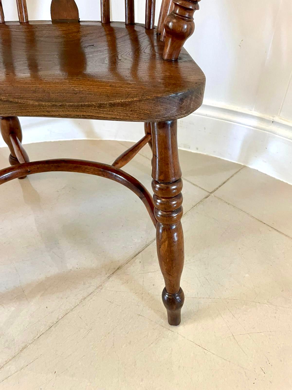  Antique George III Quality Child’s Yew Wood Windsor Chair For Sale 8