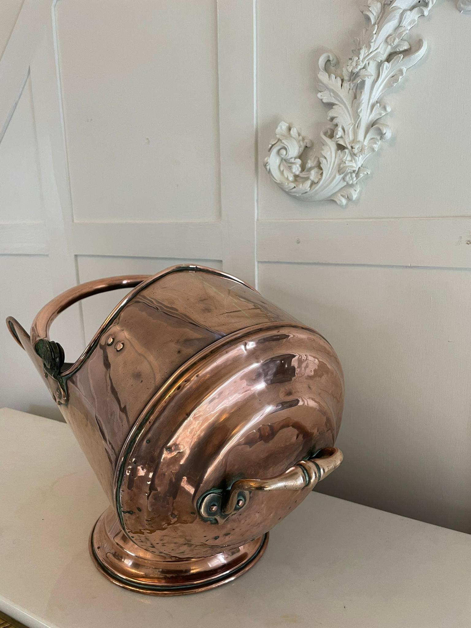 Antique casque en cuivre de qualité George III en vente 3