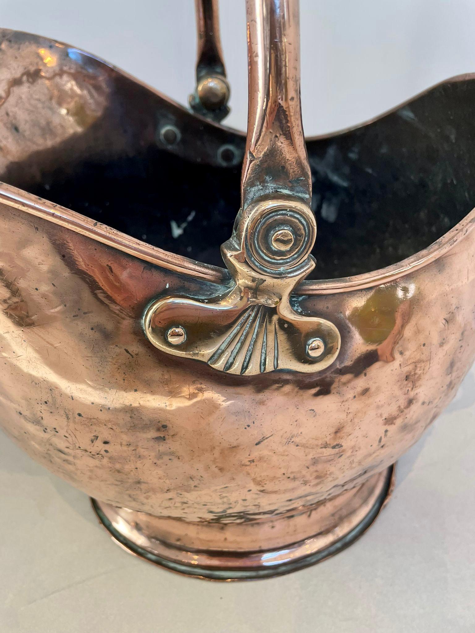 Antique George III Quality Copper Helmet Shaped Coal Scuttle For Sale 3