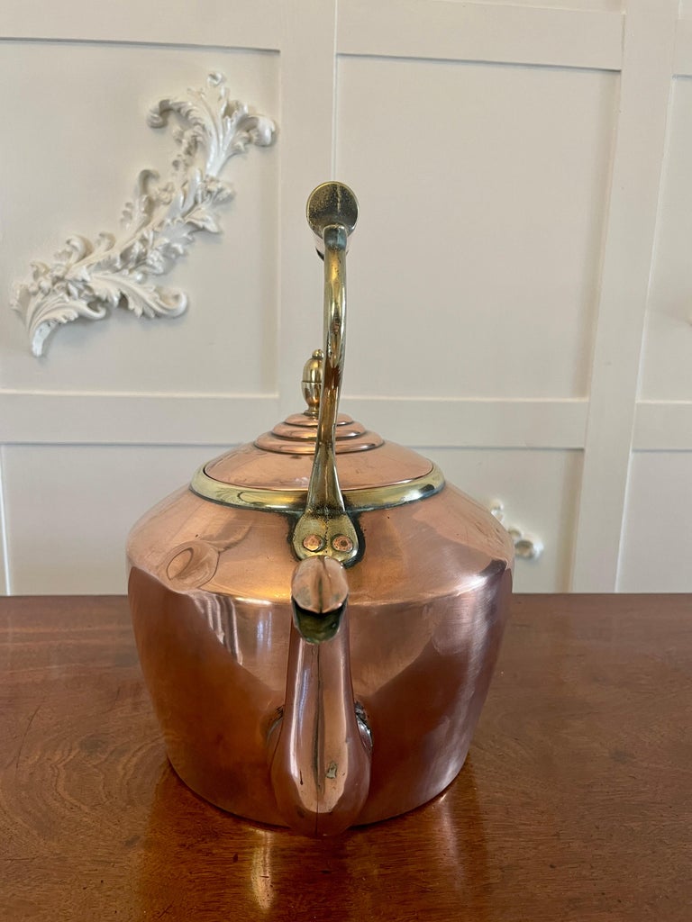 English Antique George III Quality Copper Kettle For Sale