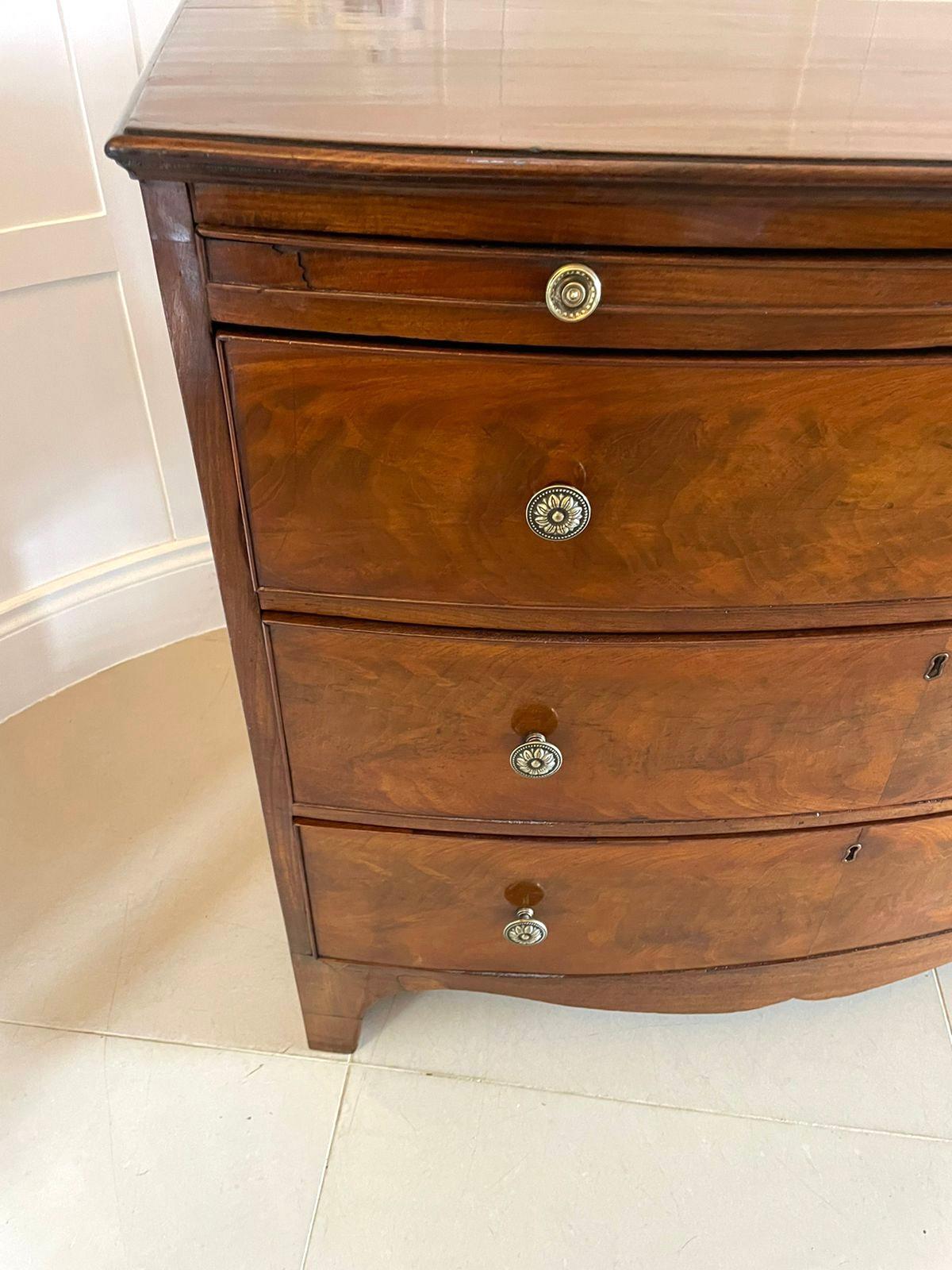  Antique George III Quality Figured Mahogany Bow Front Chest of 3 Drawers 1