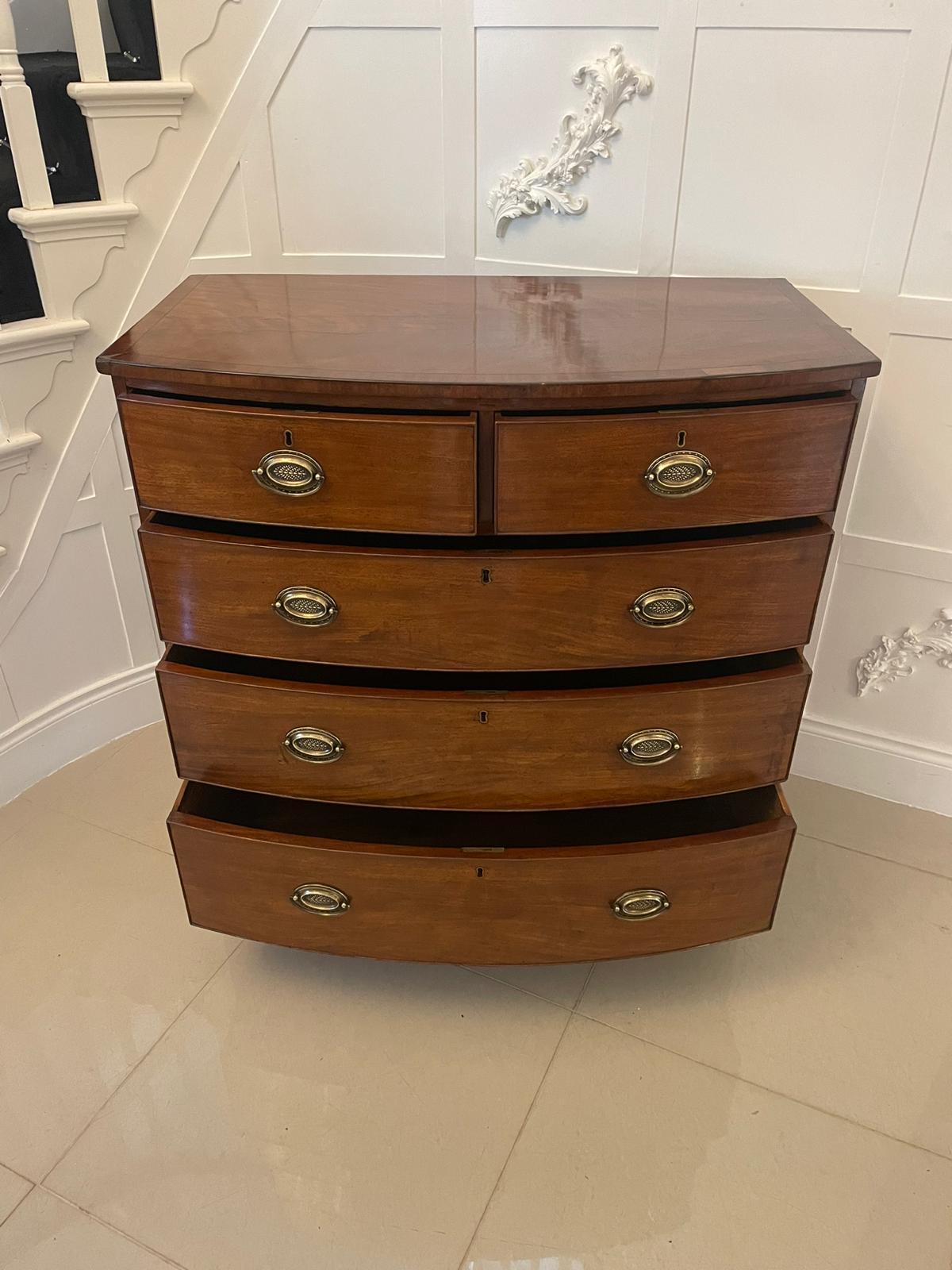 Antique George III Quality Figured Mahogany Bow Front Chest of 5 Drawers In Good Condition In Suffolk, GB