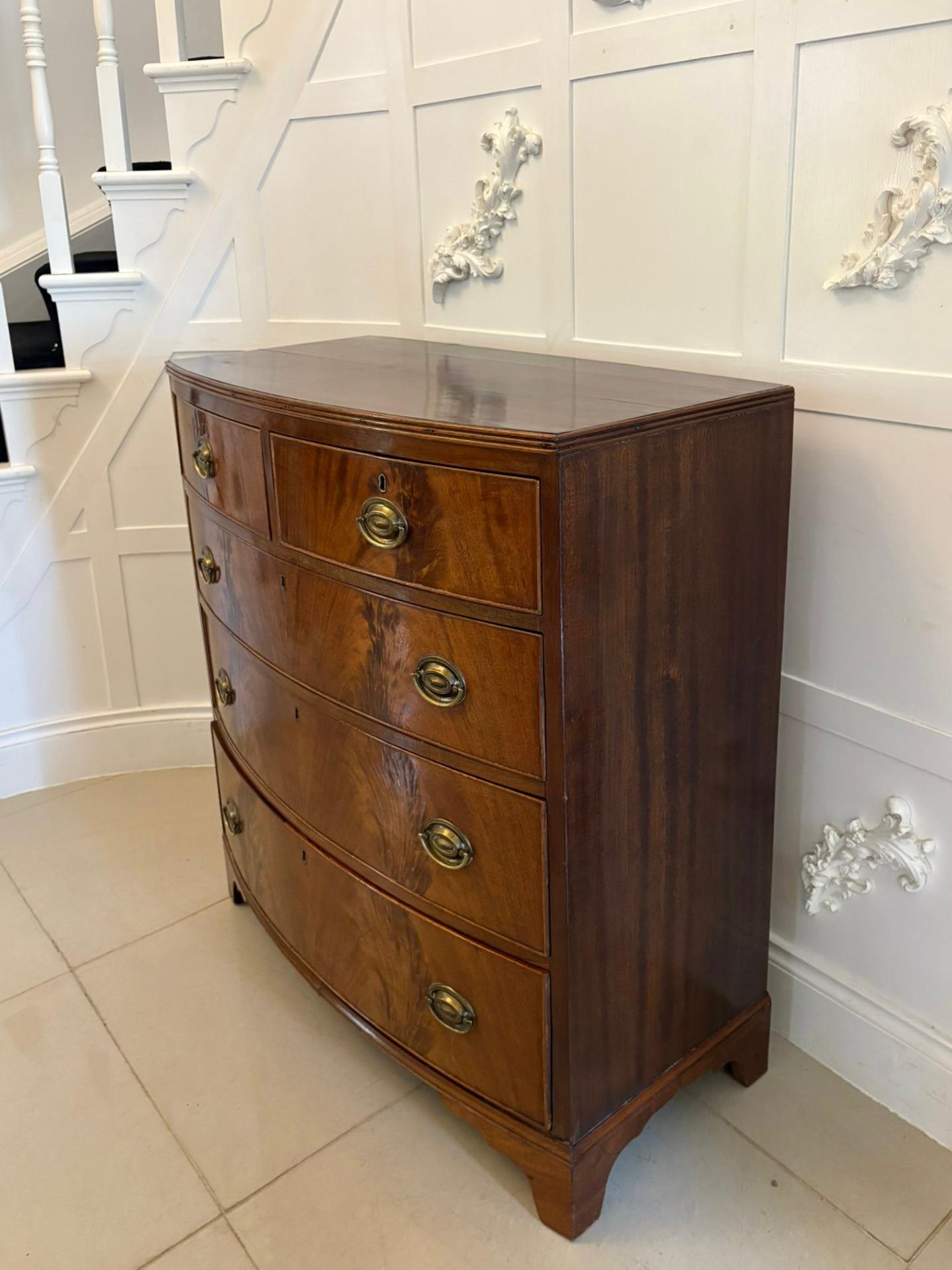 English Antique George III Quality Figured Mahogany Bow Fronted Chest of 5 Drawers For Sale