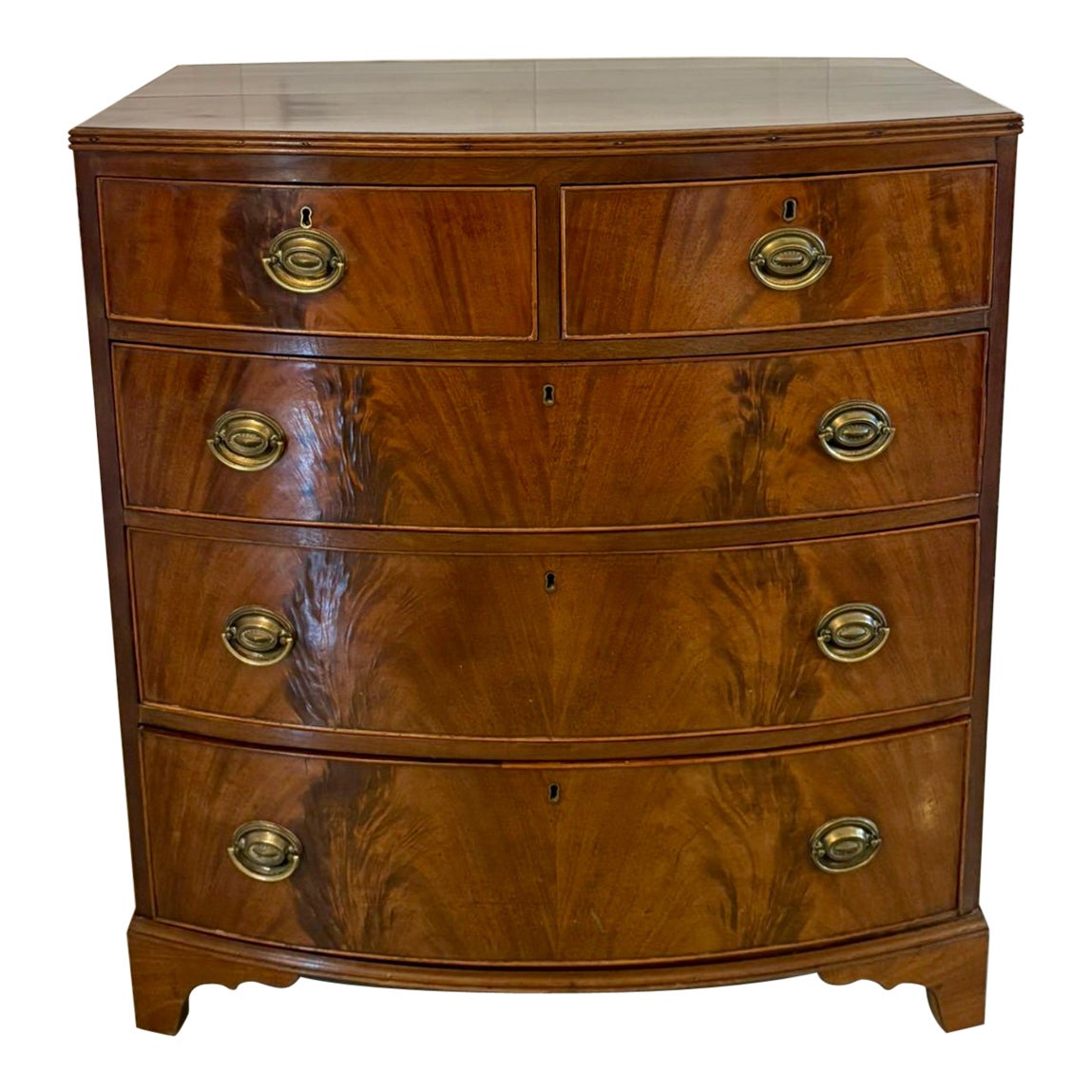 Antique George III Quality Figured Mahogany Bow Fronted Chest of 5 Drawers For Sale