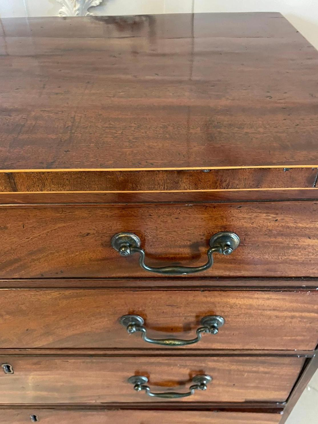 Antique George III Quality Figured Mahogany Chest of 4 Drawers  For Sale 1