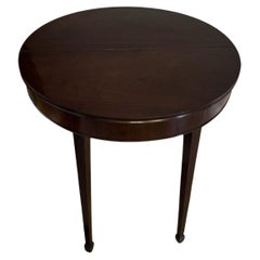 Antigua mesa de té de caoba figurada de calidad Jorge III en forma de Demi-Lune