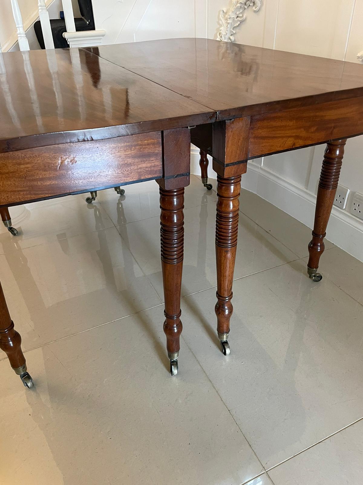 Antique George III Quality Figured Mahogany Dining Table For Sale 1
