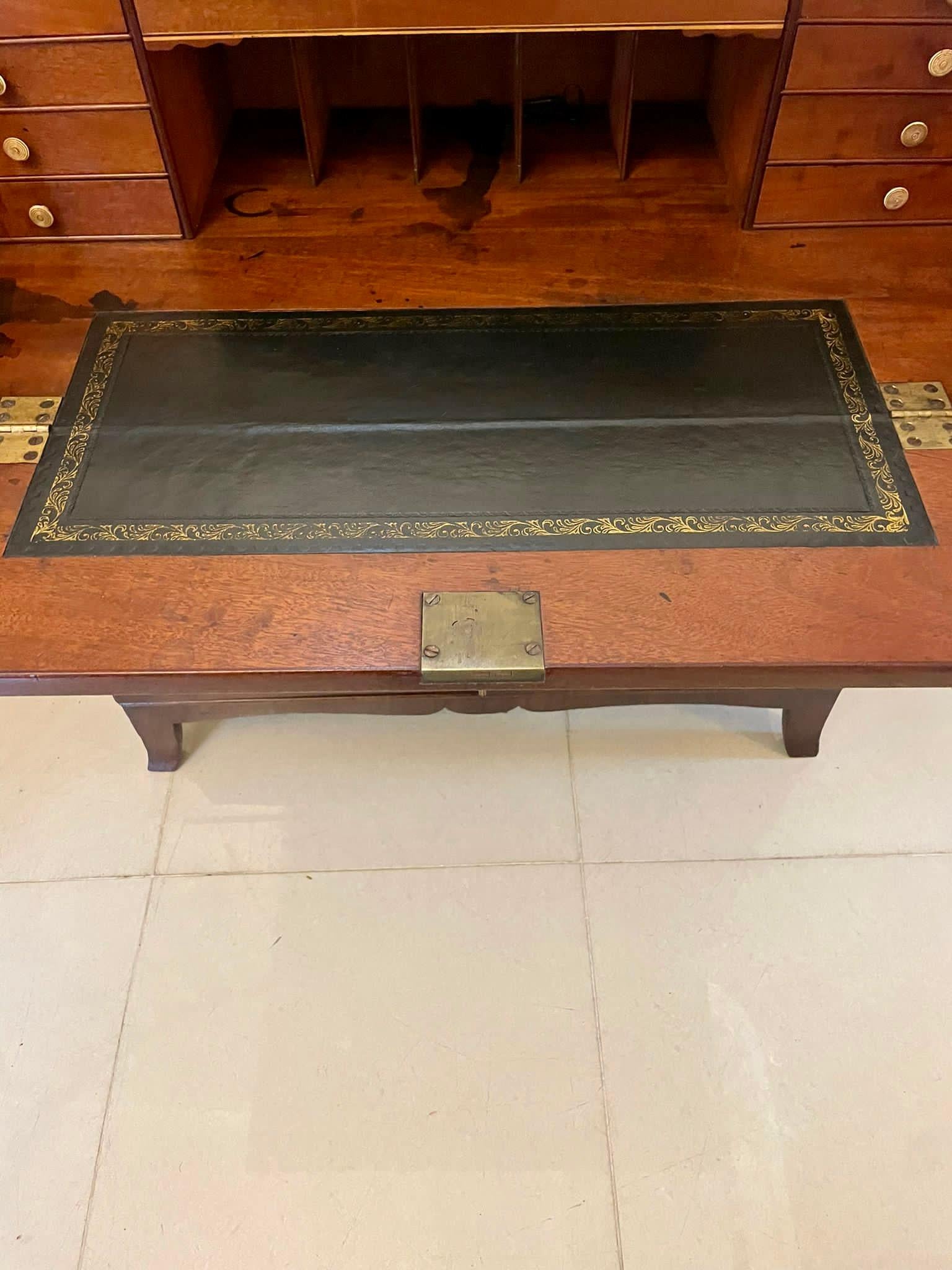 Autre Antiquité - George III Quality Figured Mahogany Secretaire Desk/Cabinet  en vente