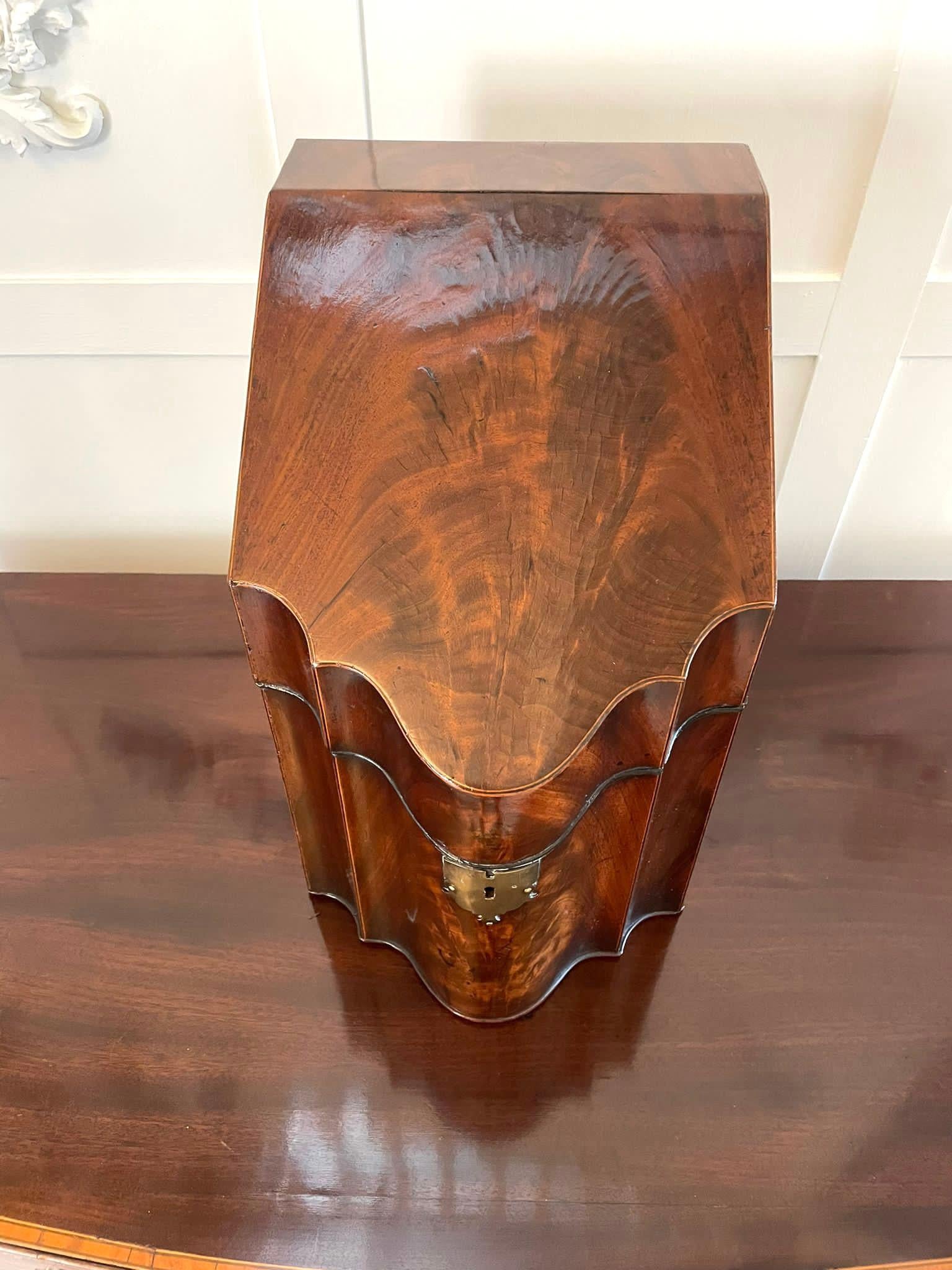 Antique George III Quality Figured Mahogany Serpentine Shaped Storage Box For Sale 4