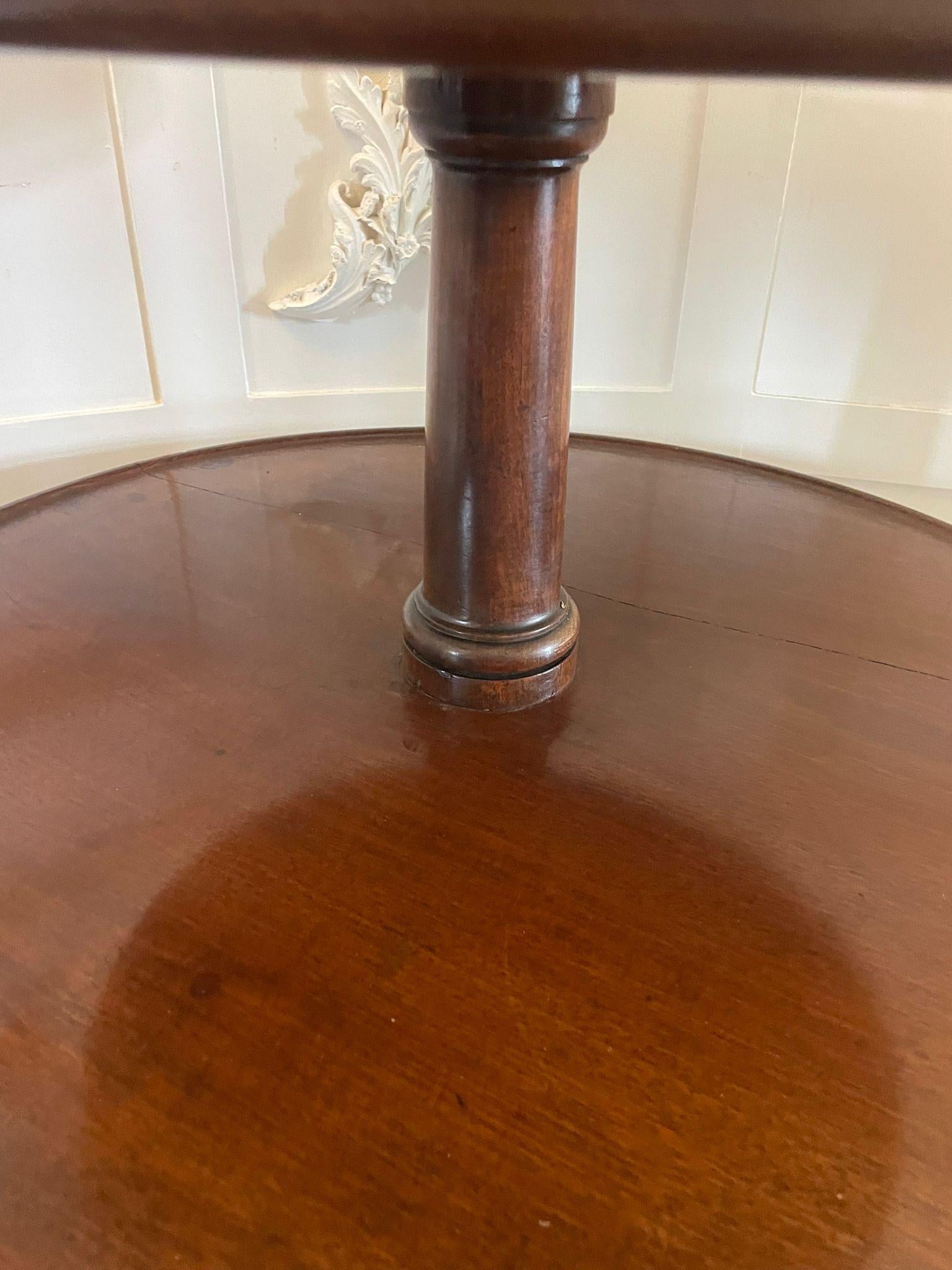 Antique George III Quality Mahogany 3 Tier Circular Dumb Waiter In Good Condition For Sale In Suffolk, GB