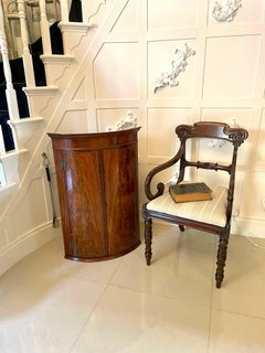 Antique George III Quality Mahogany Bow Fronted Hanging Corner Cabinet