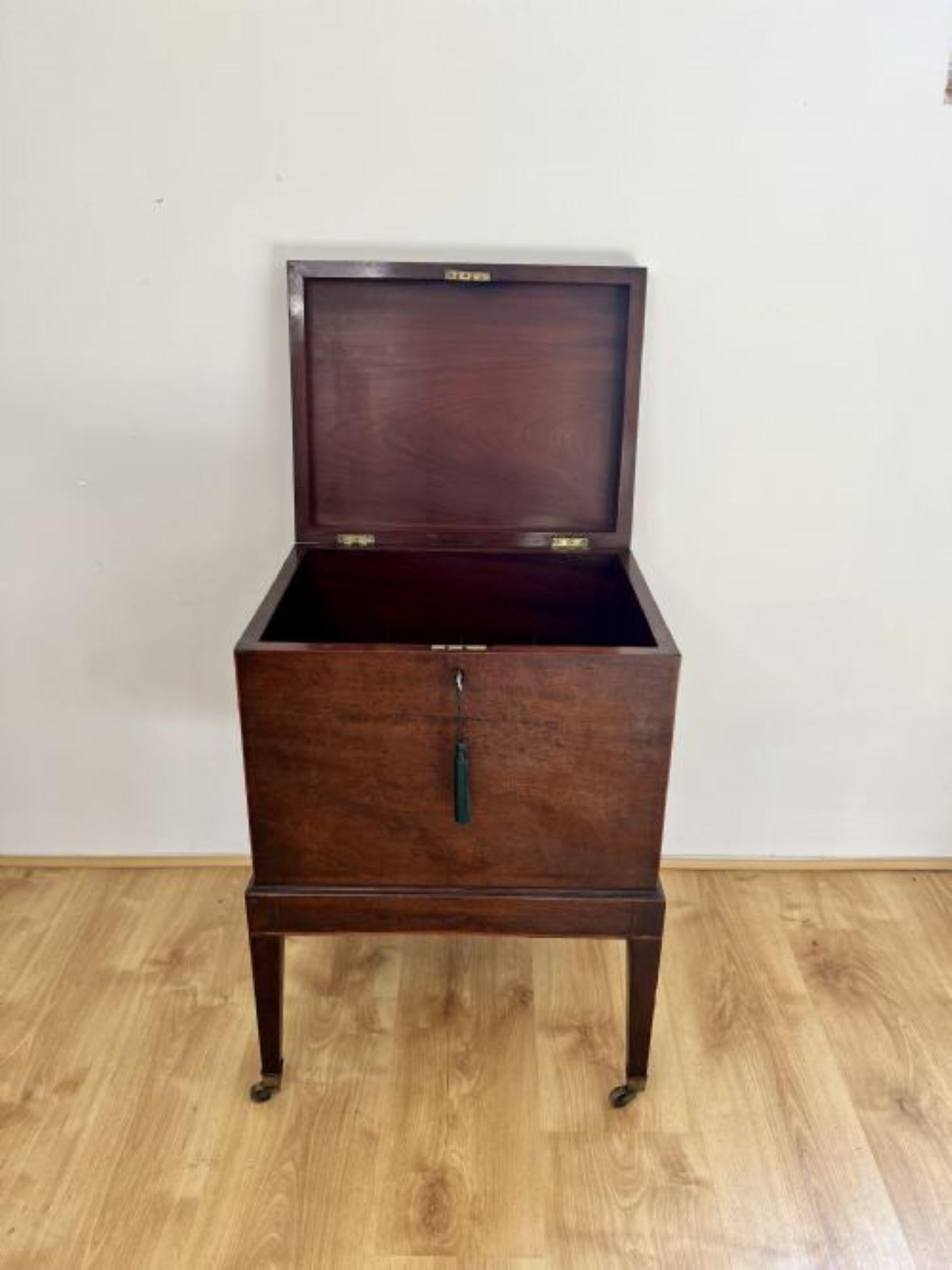 Antique George III quality mahogany callarette  For Sale 5