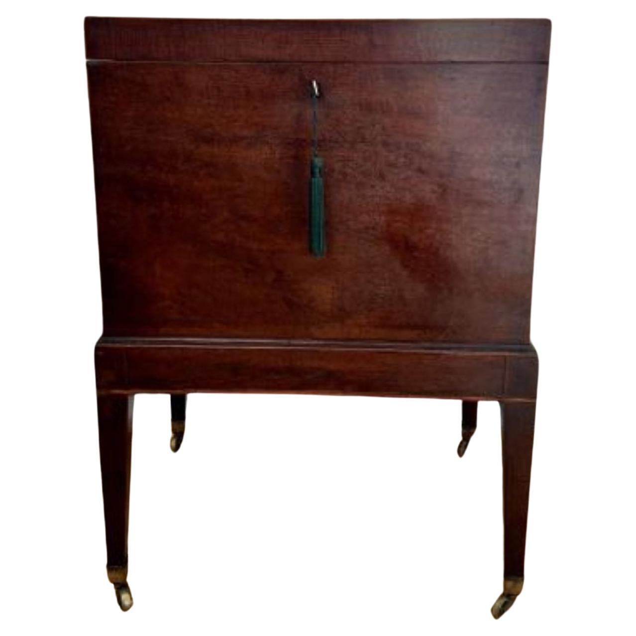 Antique George III quality mahogany callarette  For Sale