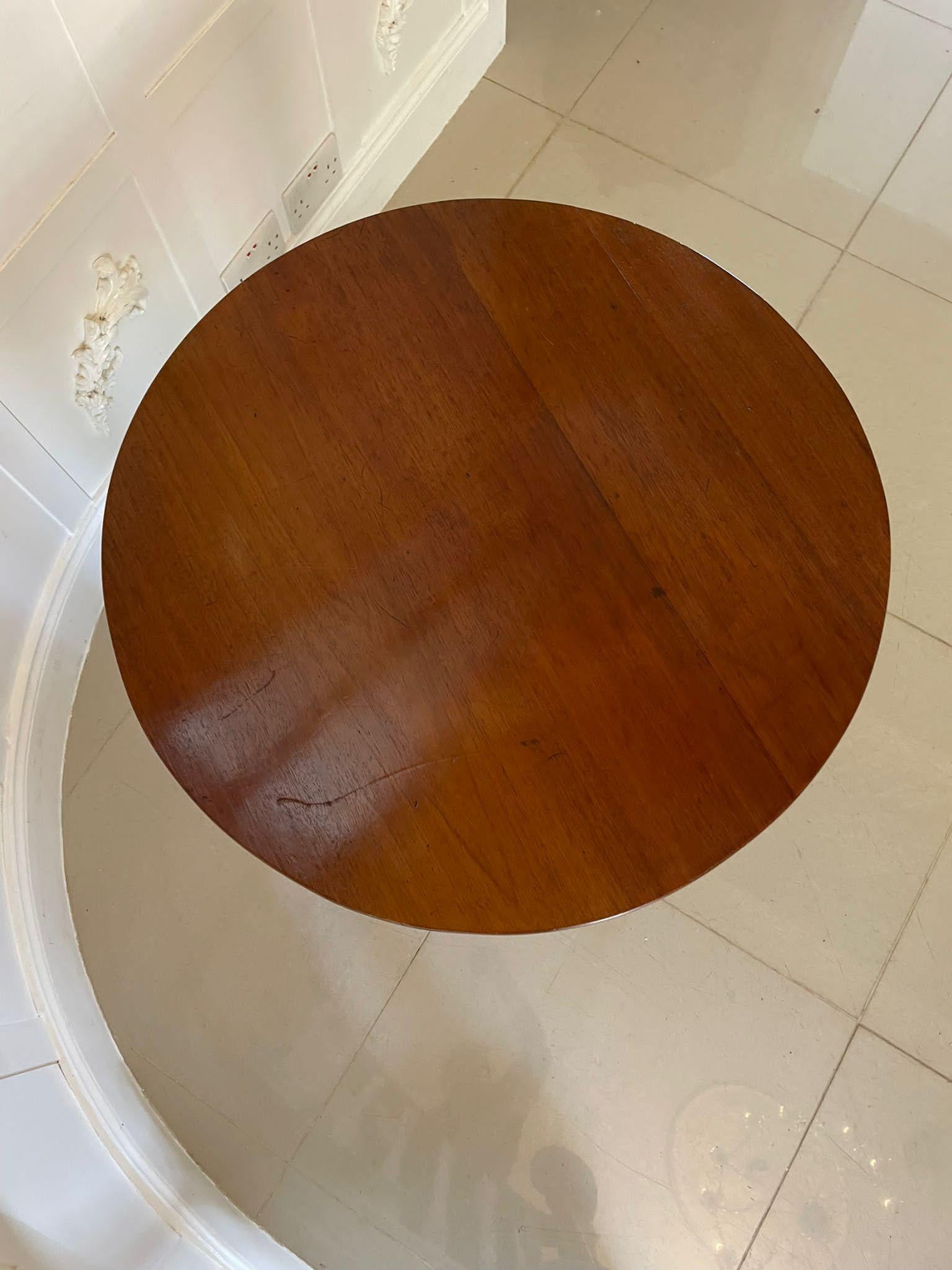 Antique George III Quality Mahogany Circular Lamp Table In Good Condition For Sale In Suffolk, GB