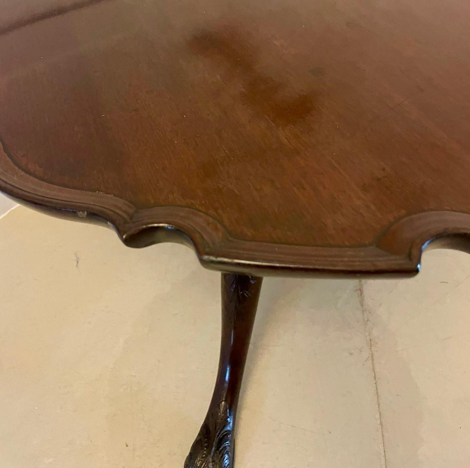 XIXe siècle Ancienne table basse en acajou de qualité George III  en vente