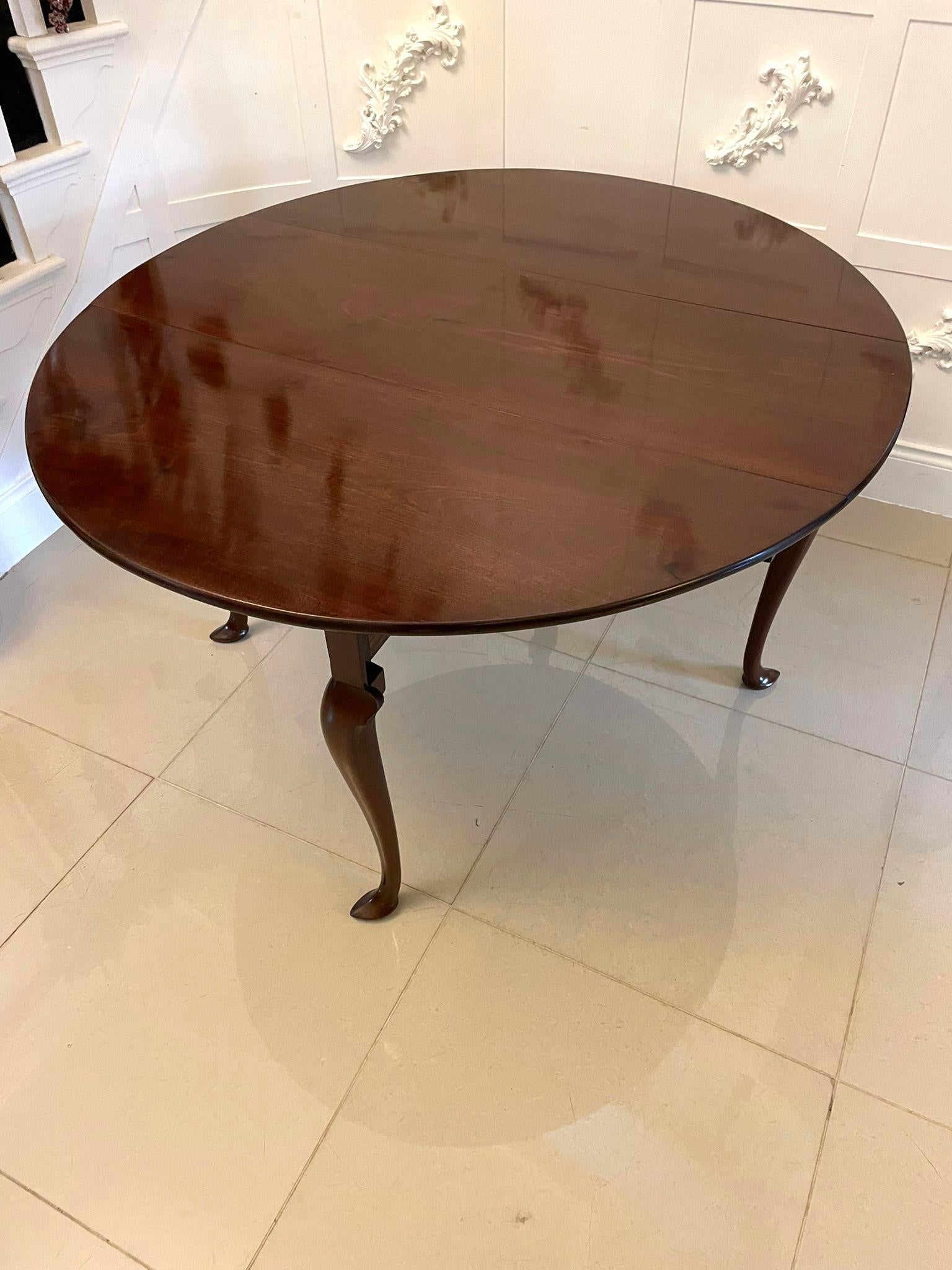 Antique George III Quality Mahogany Drop Leaf Dining Table In Good Condition For Sale In Suffolk, GB