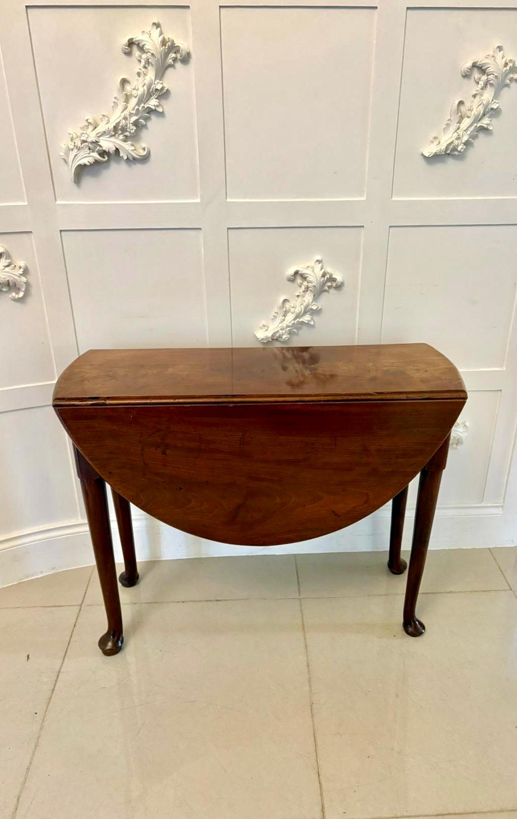 Autre Ancienne table à abattant en acajou de qualité George III en vente