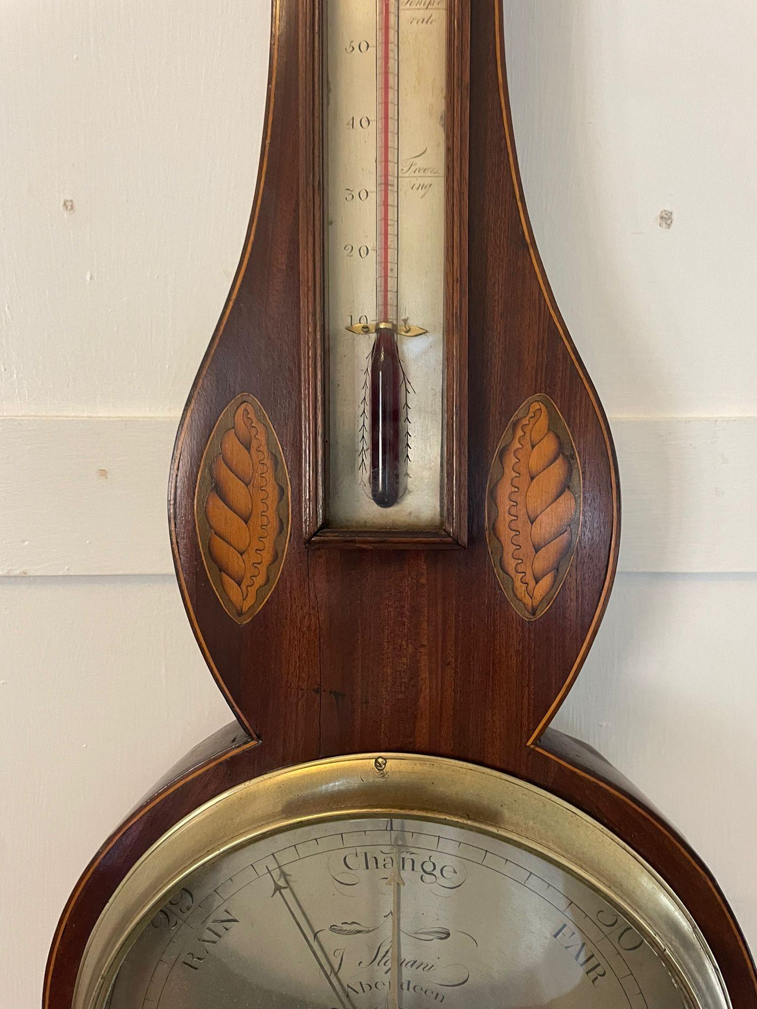 Autre Baromètre Banjo de qualité George III en acajou incrusté en vente